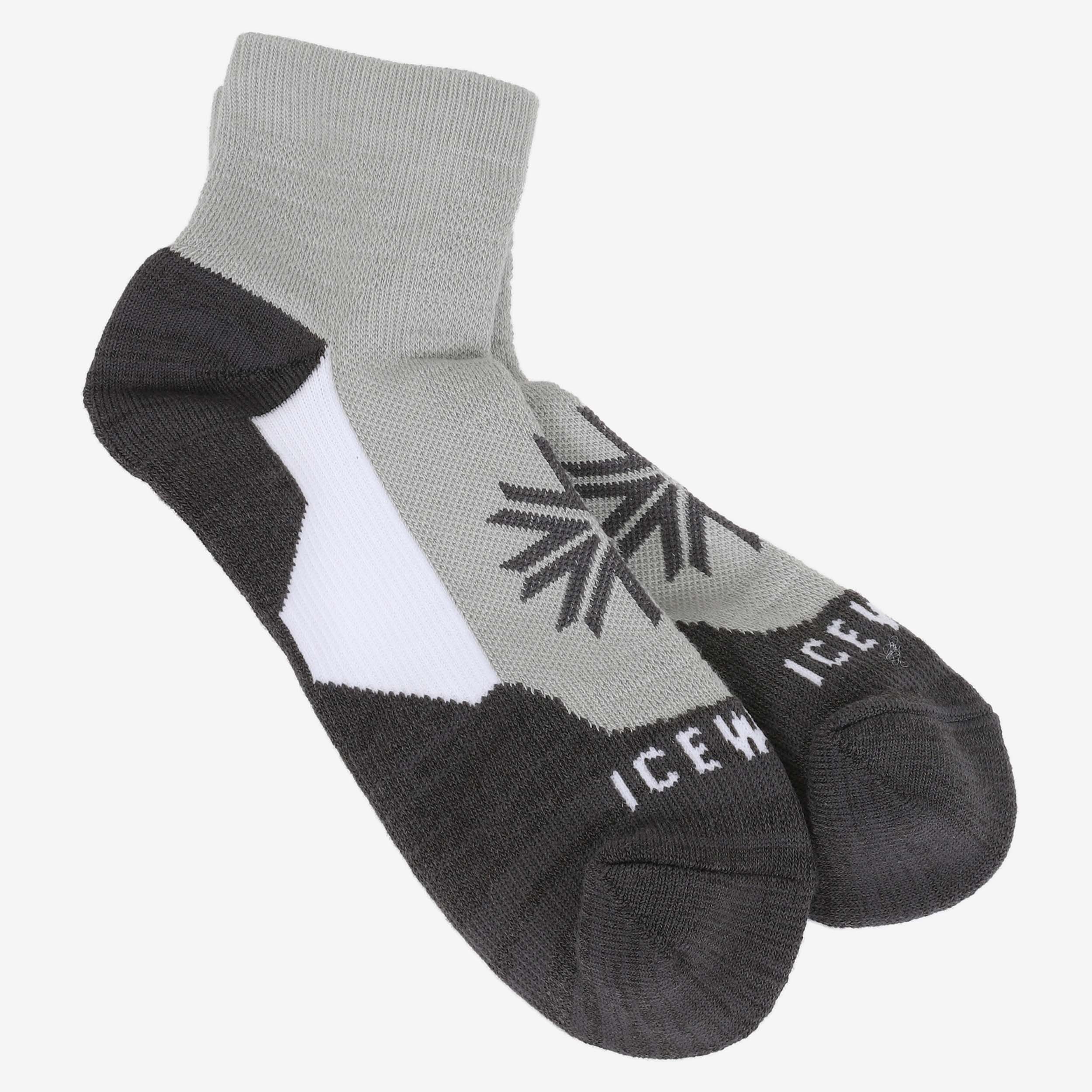 grasholar-track-socks-6.jpeg