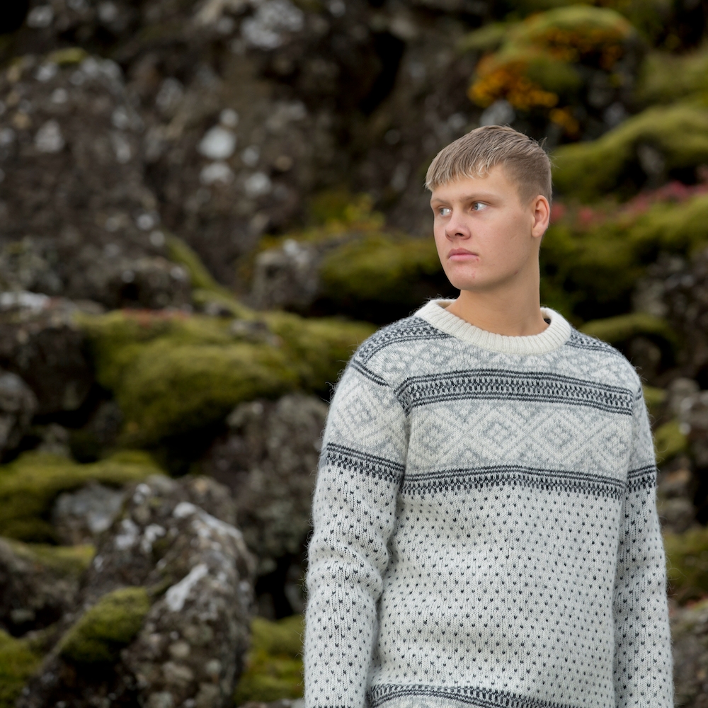 petur-wool-jumper_4.jpeg