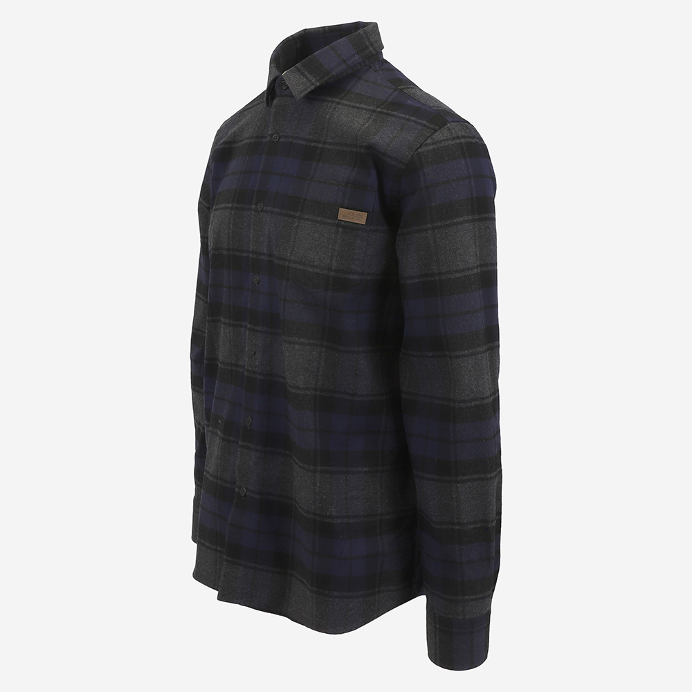 rumur-blue-lumberjack-shirt-iceland_7.jpeg