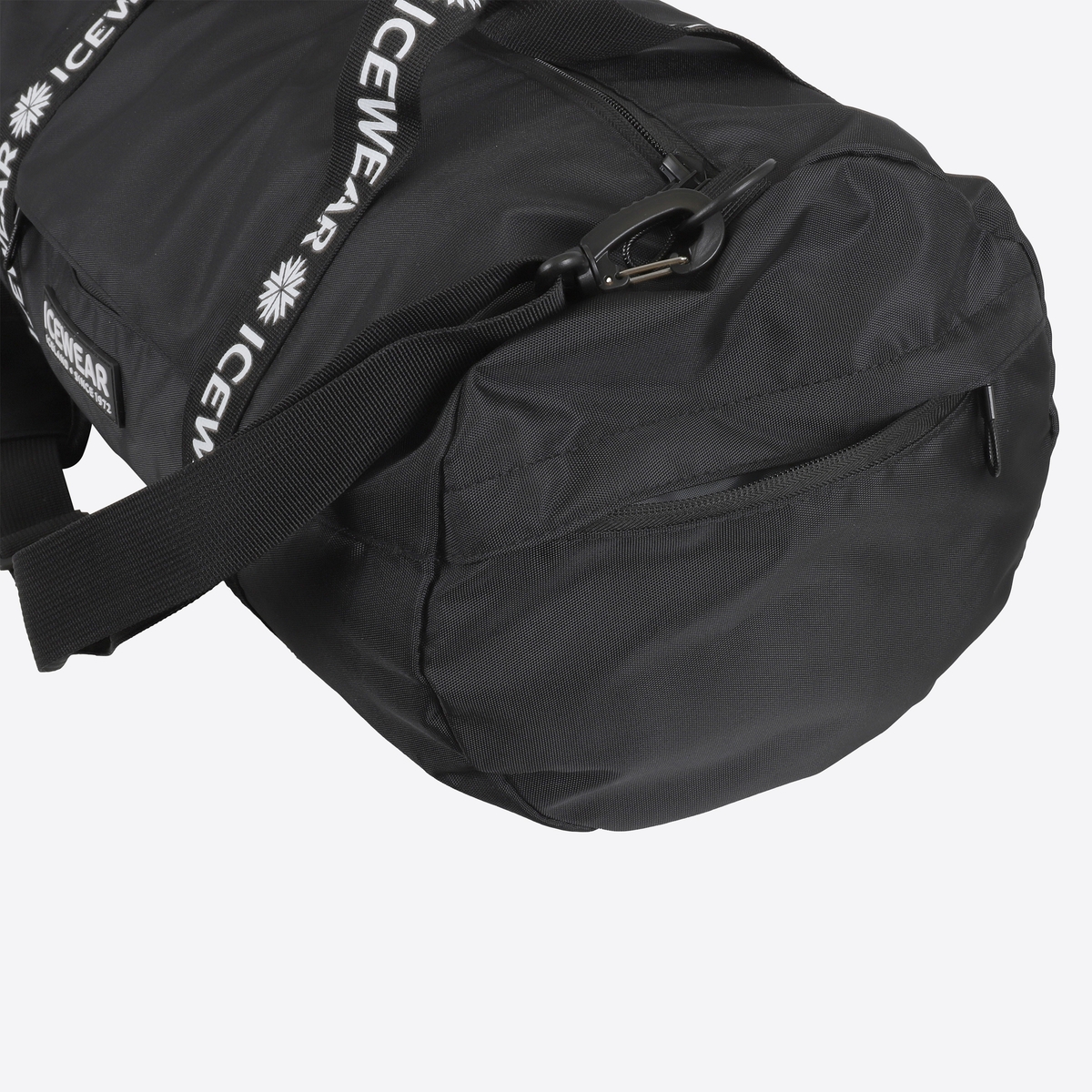 akureyri-weekend-small-bag-0001-7.jpeg