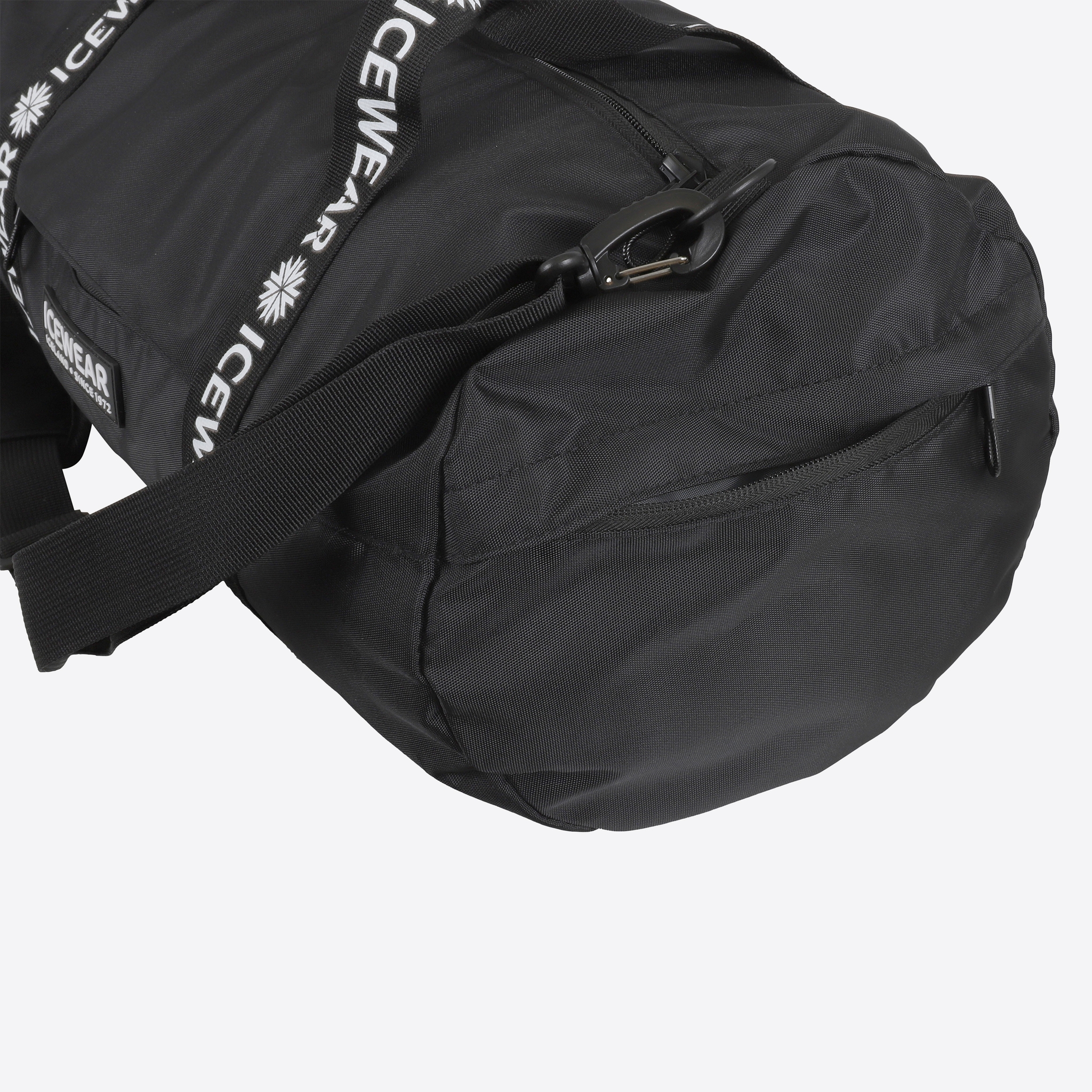 akureyri-weekend-small-bag-0001-7.jpeg
