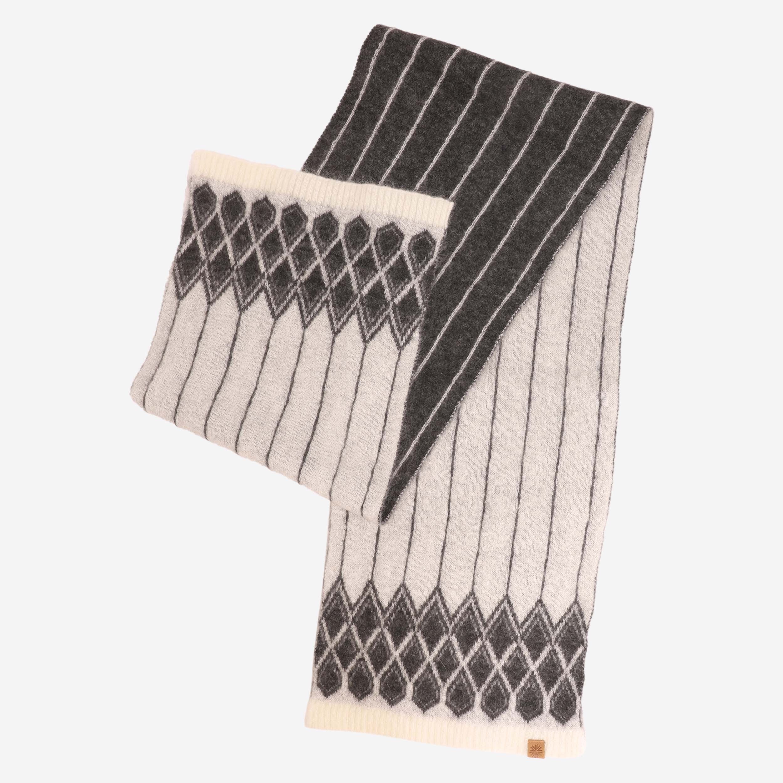 asbyrgi-mohair-wool-scarf_14.jpeg