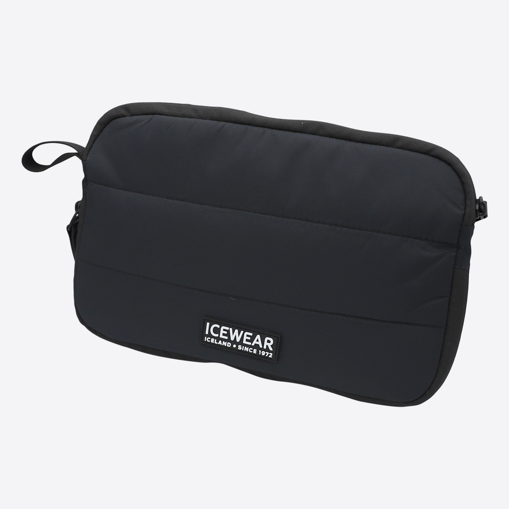 vatnagardar_black-toiletbag_911.jpeg