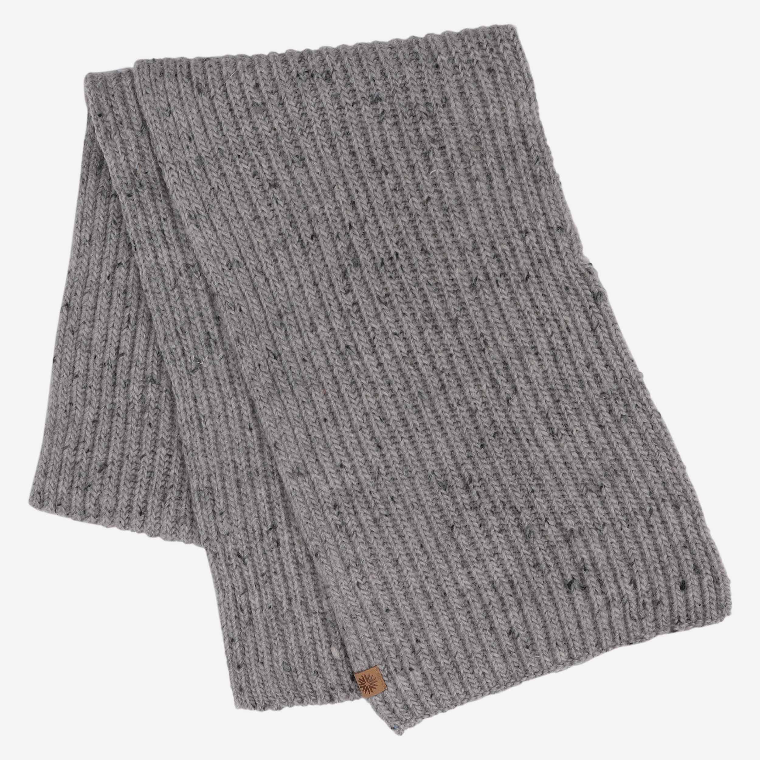 hraunholl-wool-knitted-scarf_21.jpeg