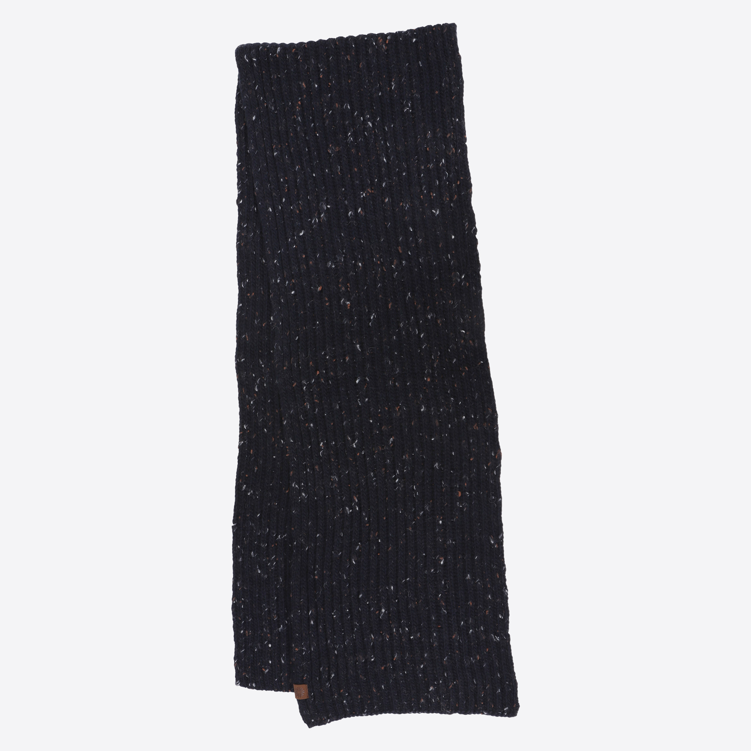 hraunholl-wool-knitted-scarf_23.jpeg