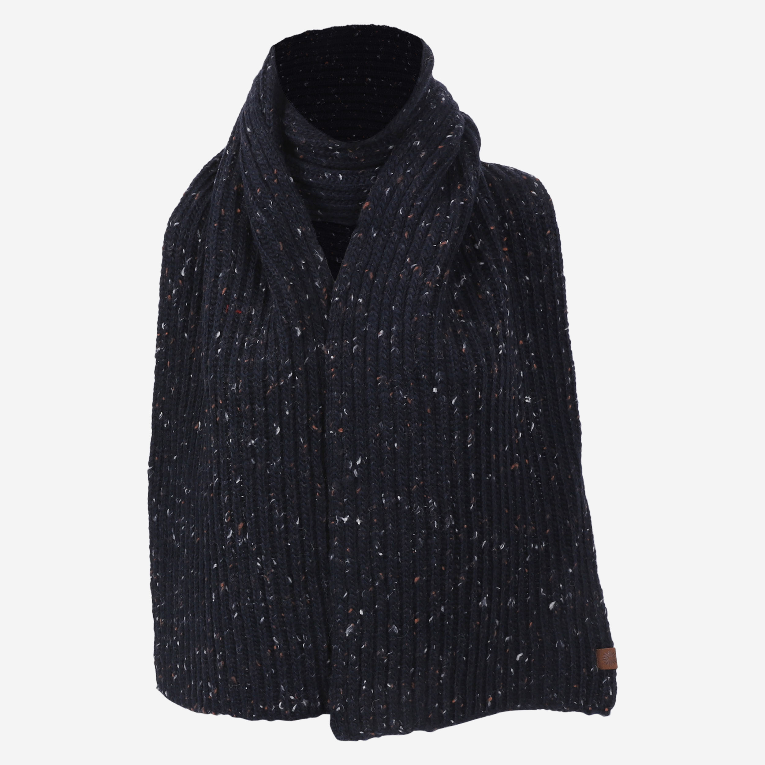 hraunholl-wool-knitted-scarf_30.jpeg