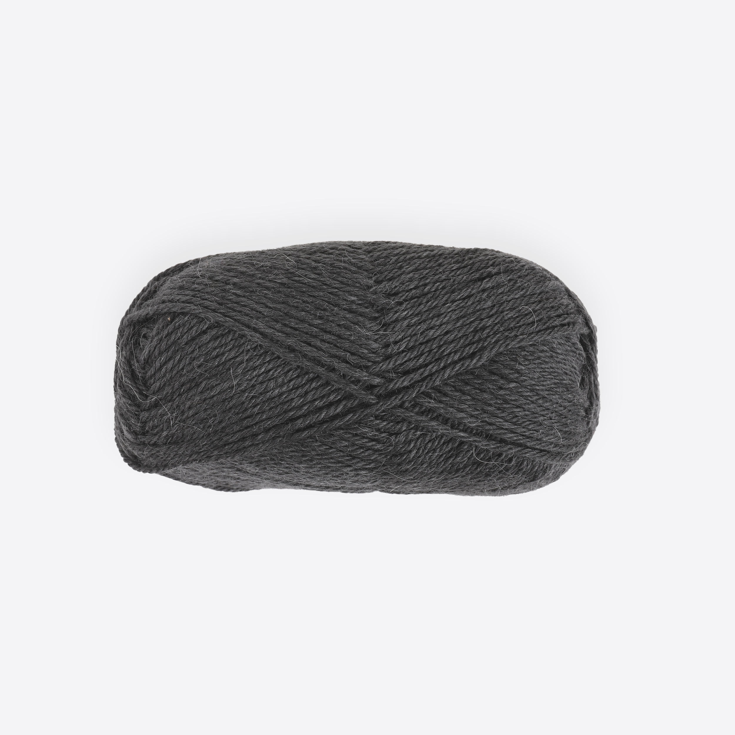 Alpaca_wool-knitting-yarn-9008-1051_.jpeg