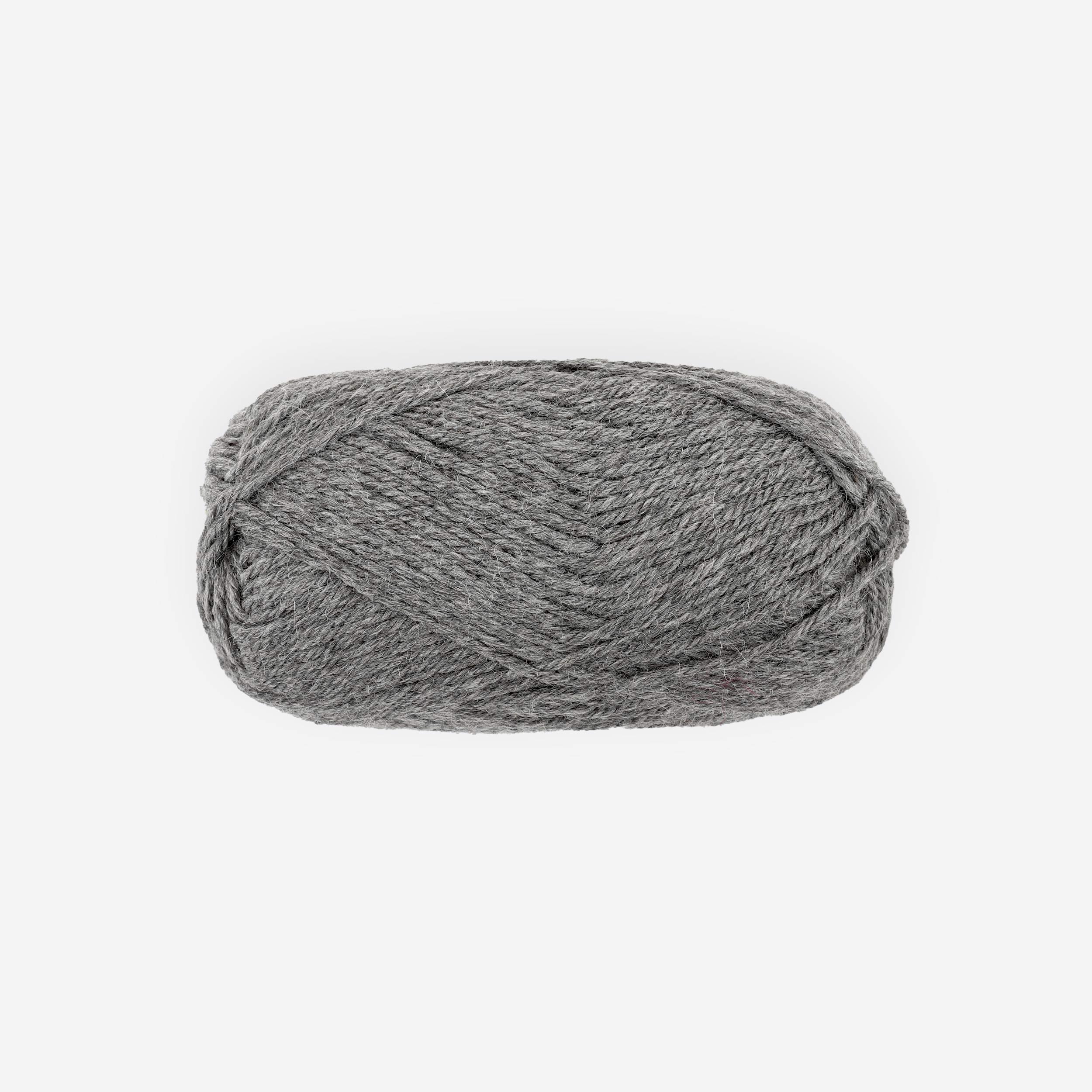 Alpaca_wool-knitting-yarn-9008-1139_.jpeg
