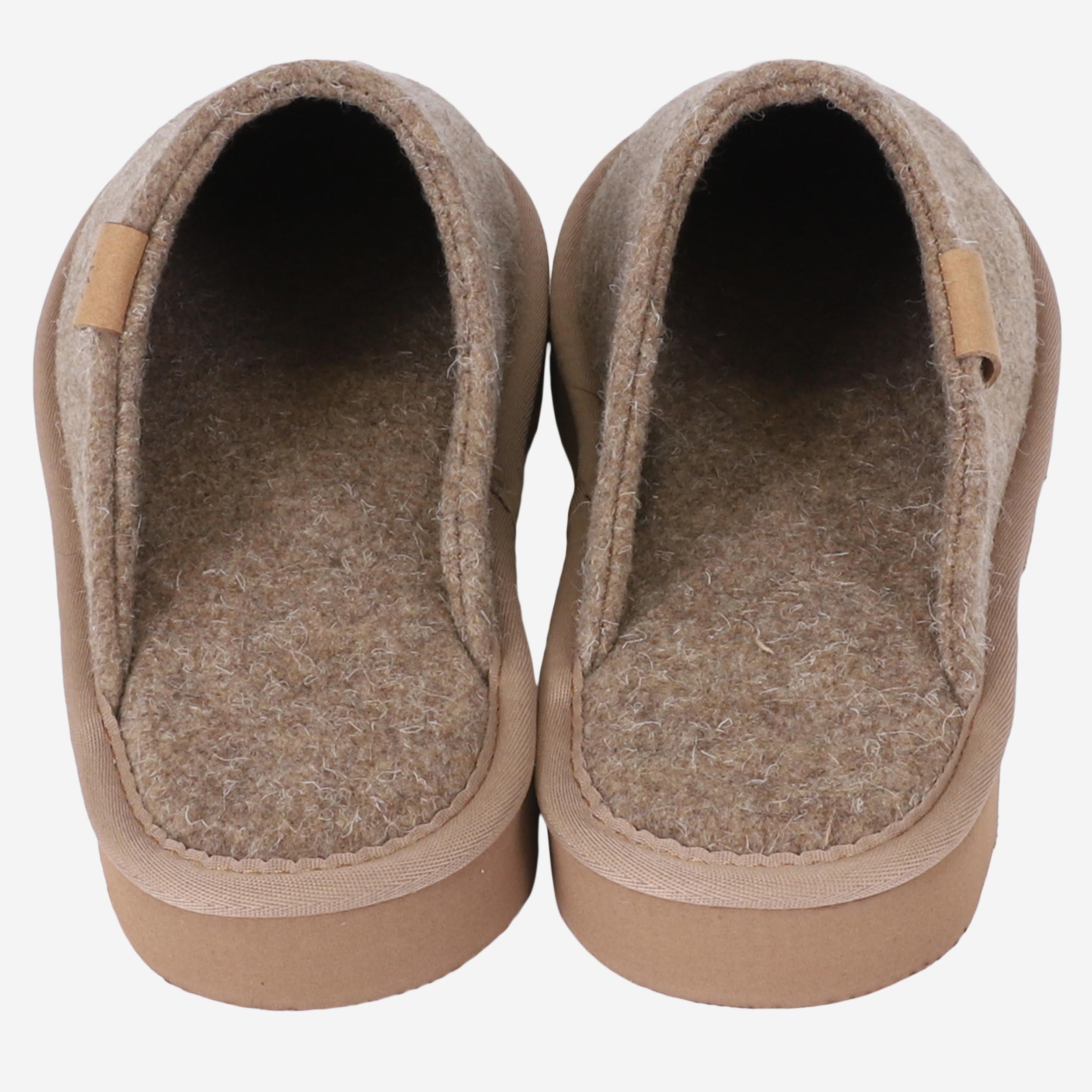 lambafell-wool-indoor-slippers-inniskor-beige_81.jpeg