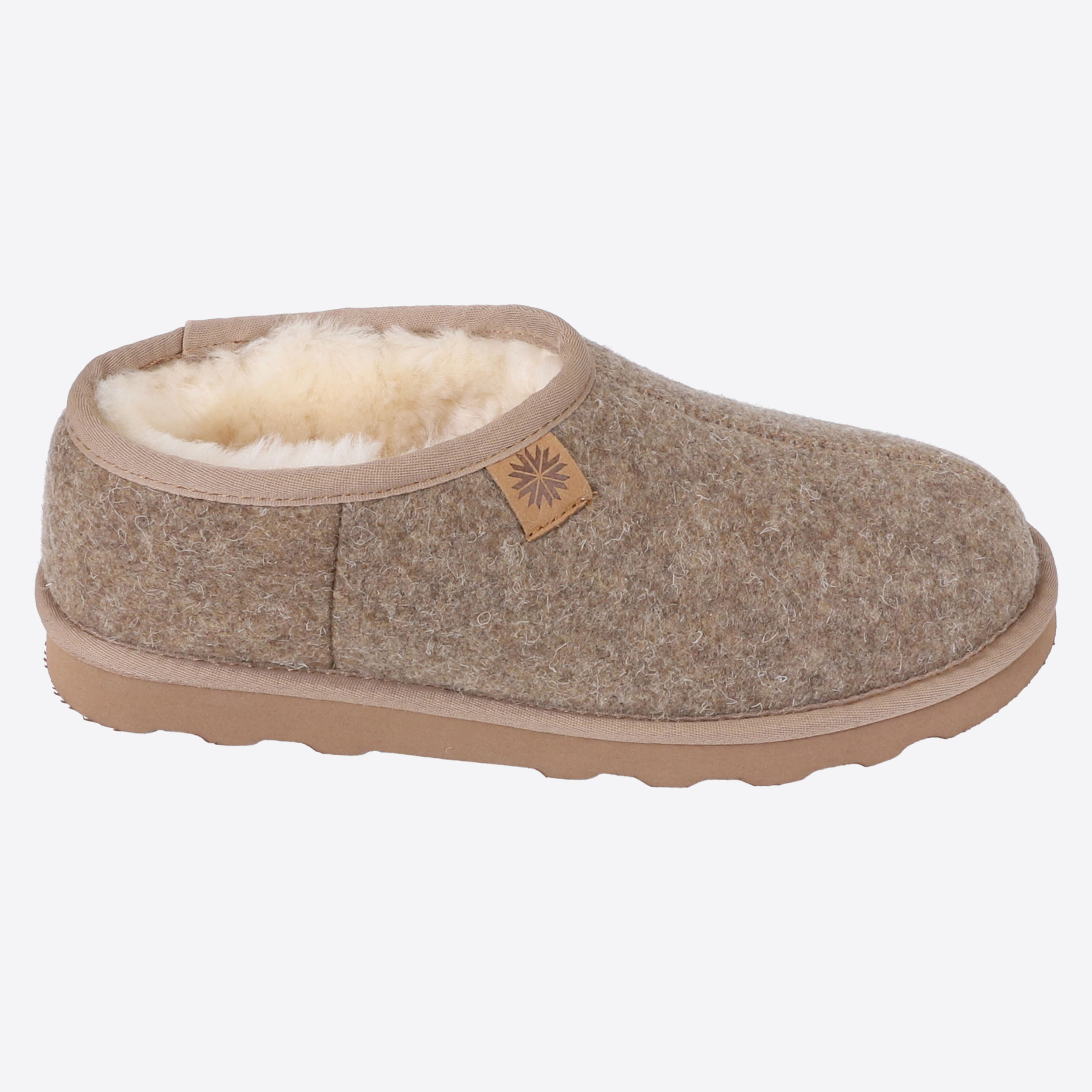 lambafell-indoor-slippers-wool-inniskor-lightbrown_87.jpeg