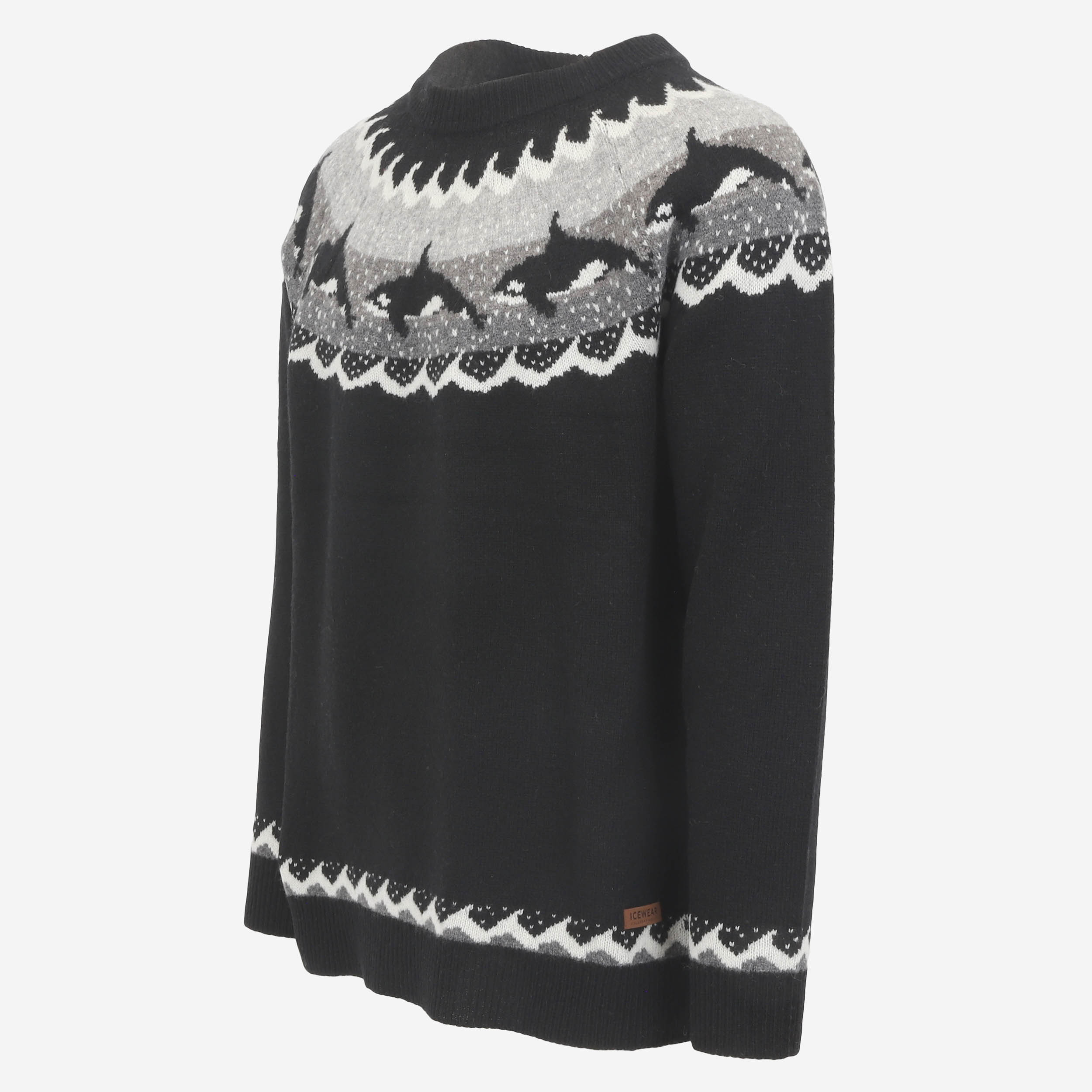 hvalur-wool-knit-black-sweater-orca-pattern20.jpeg