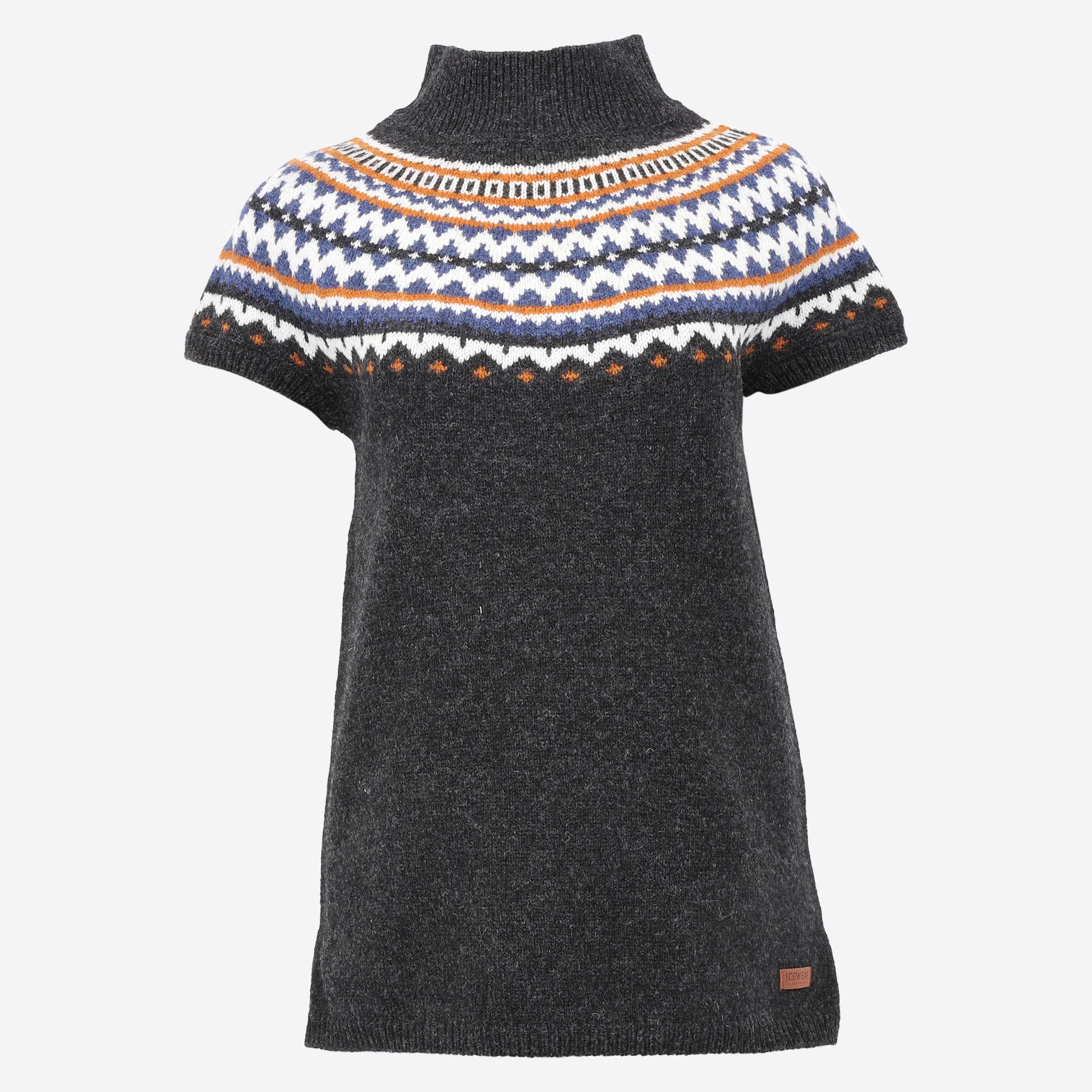 dyngjufjoll-black-wool-nordic-vest_14.jpeg