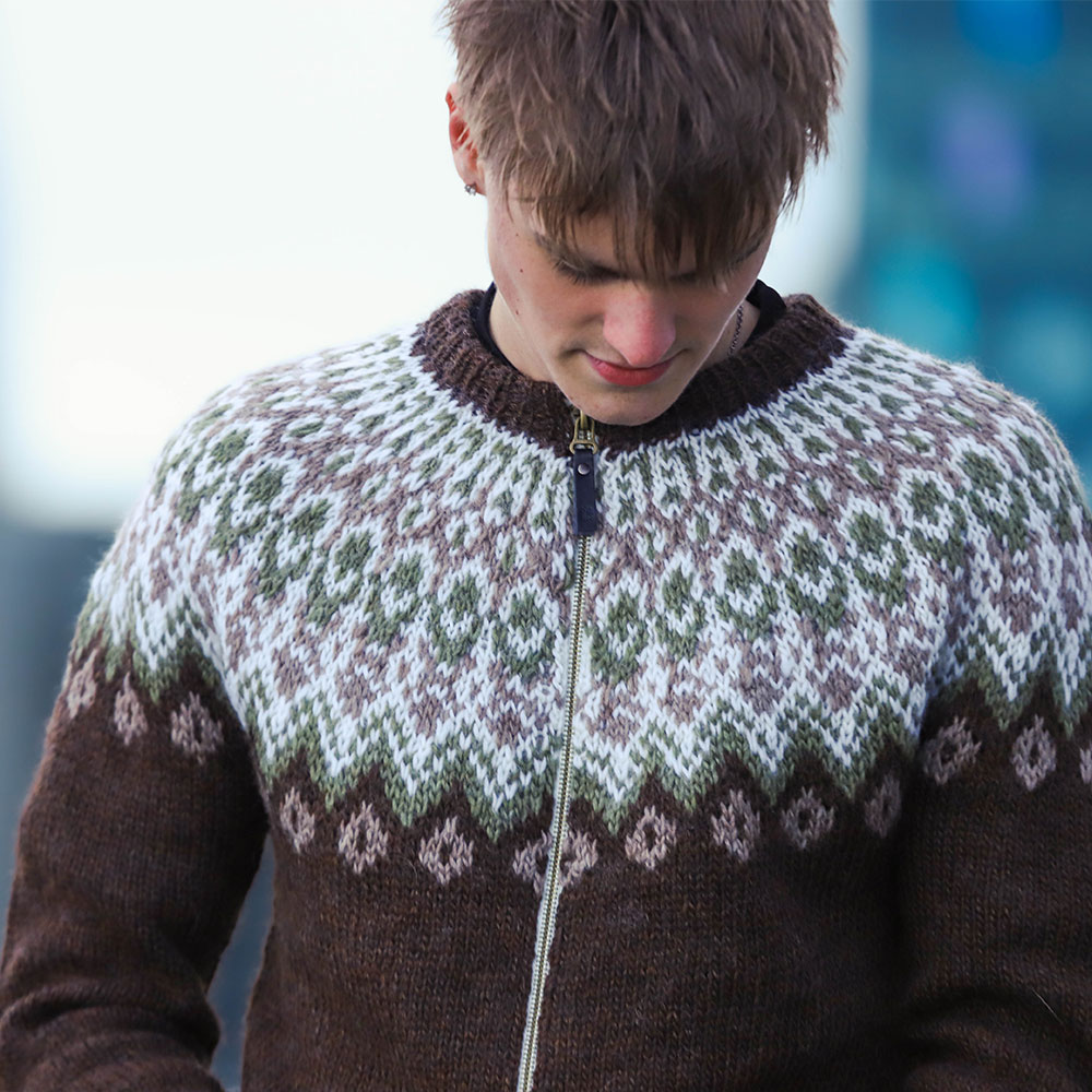 throstur_KNIT0405_zipped-sweater_knitting-pattern_prjonauppskrift2.jpeg