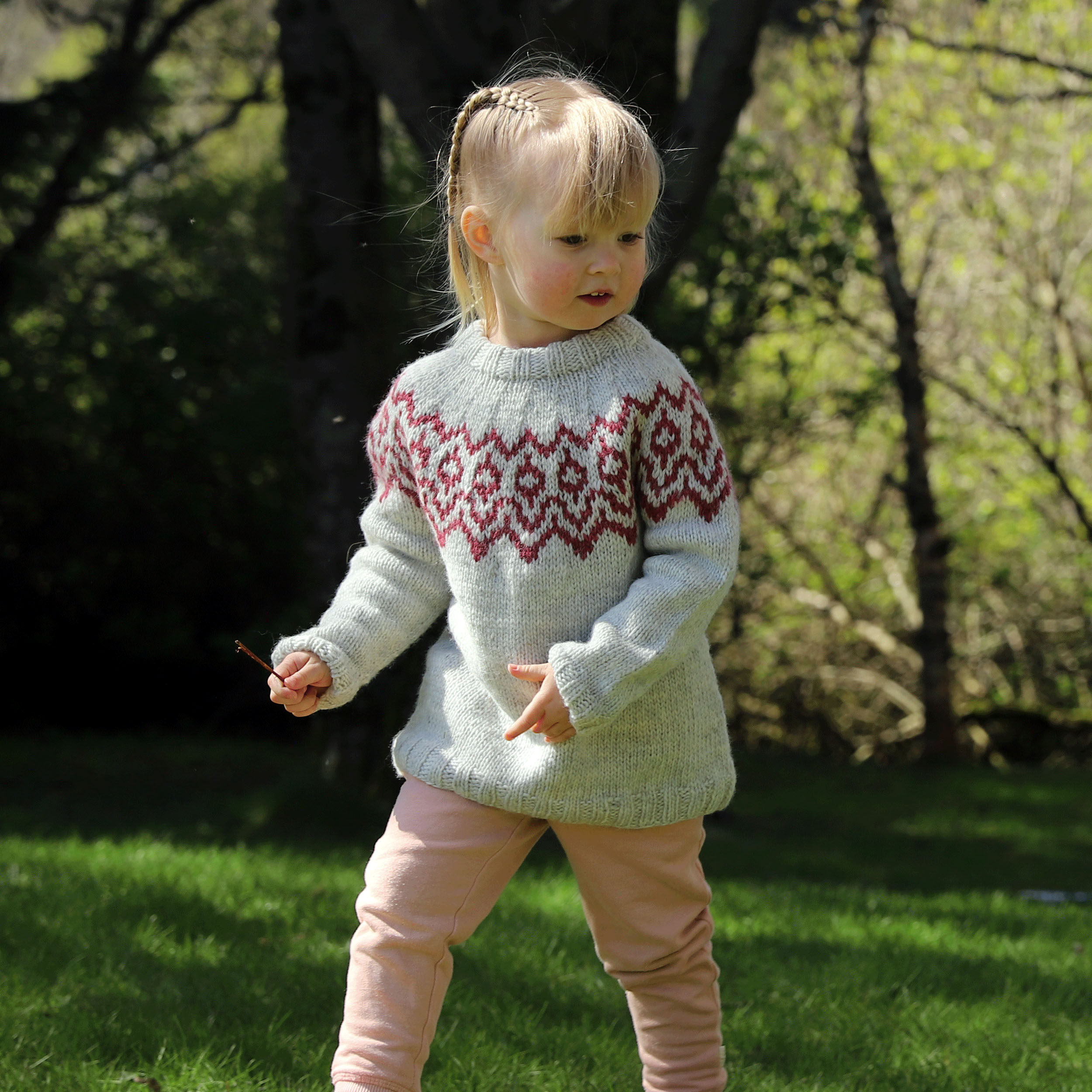 krummi_KNIT0454_kids-sweater_knitting-pattern_prjonauppskrift4.jpeg