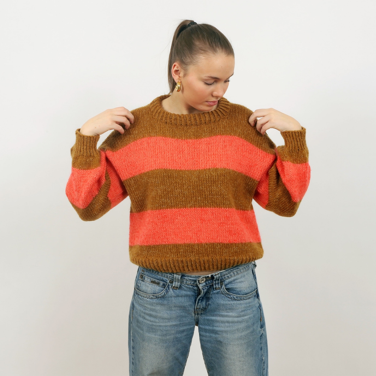 box_KNIT0437_striped-sweater_knitting-pattern_prjonauppskrift1.jpeg