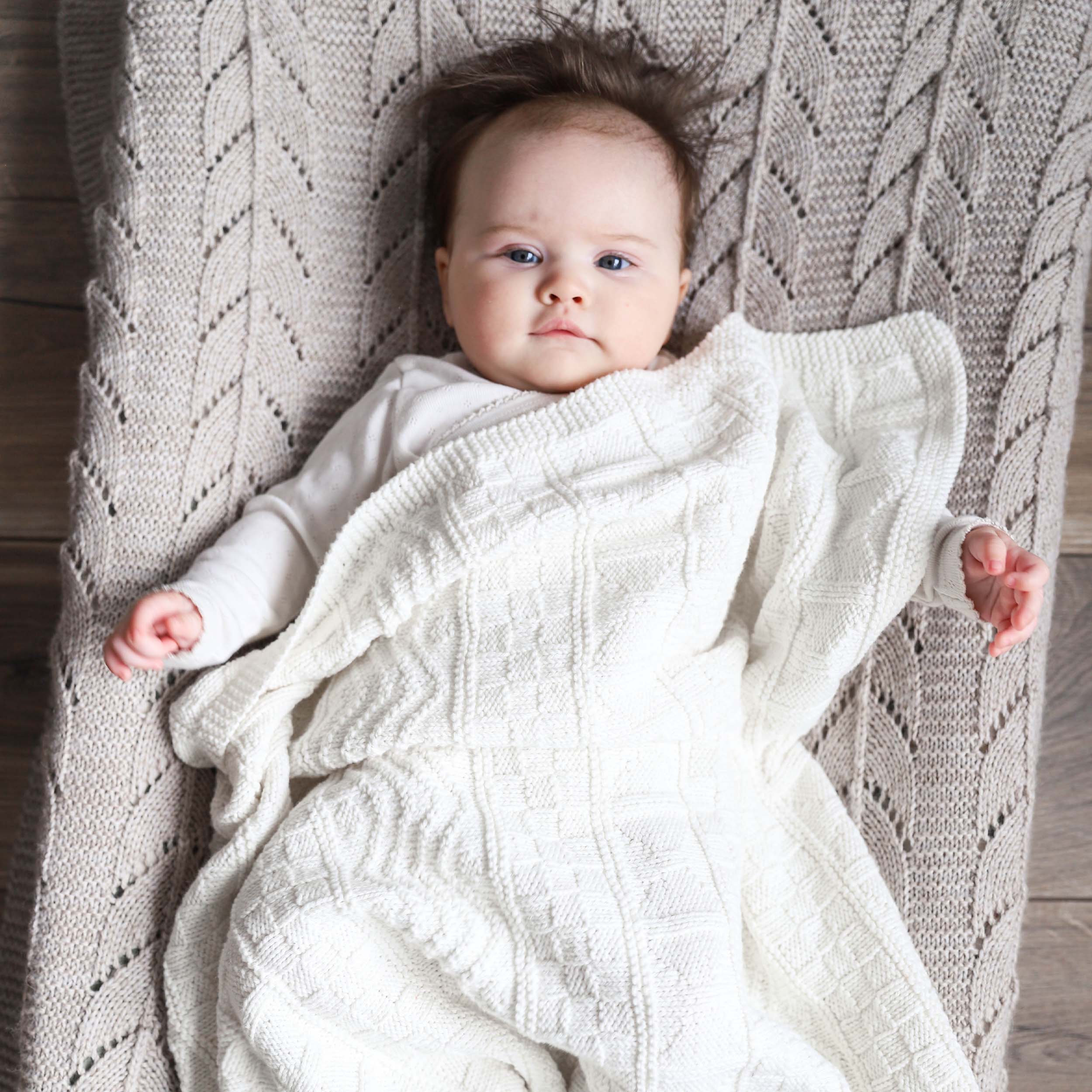 Ã¾ula_KNIT0332_newborn-blanket_knitting-pattern_prjonauppskrift2.jpeg