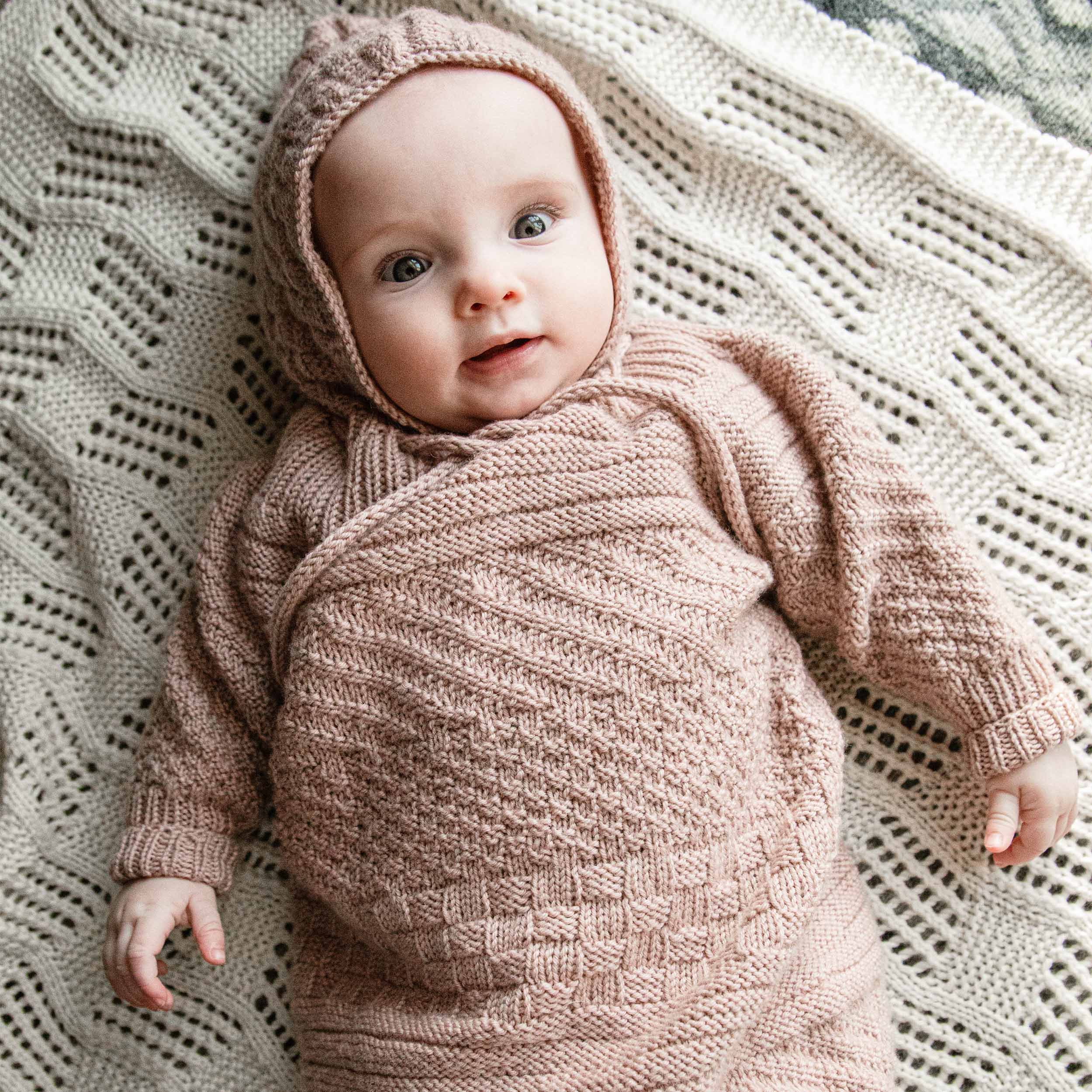 arna-arnar_KNIT0334_newborn-set_knitting-pattern_prjonauppskrift4.jpeg