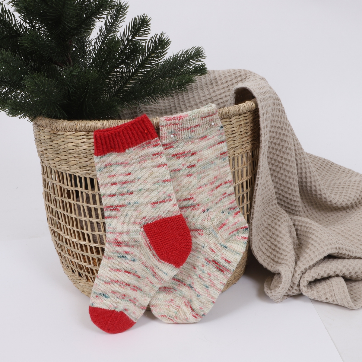 einfaldir_KNIT0434_simple-socks_knitting-pattern_prjonauppskrift3.jpeg