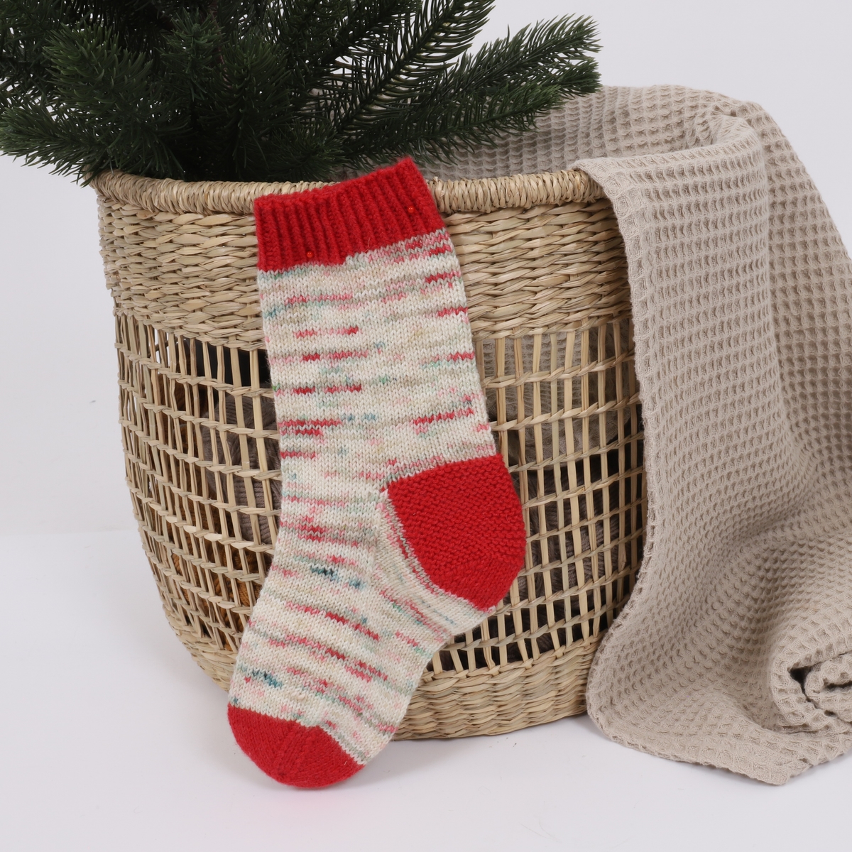 einfaldir_KNIT0434_simple-socks_knitting-pattern_prjonauppskrift1.jpeg