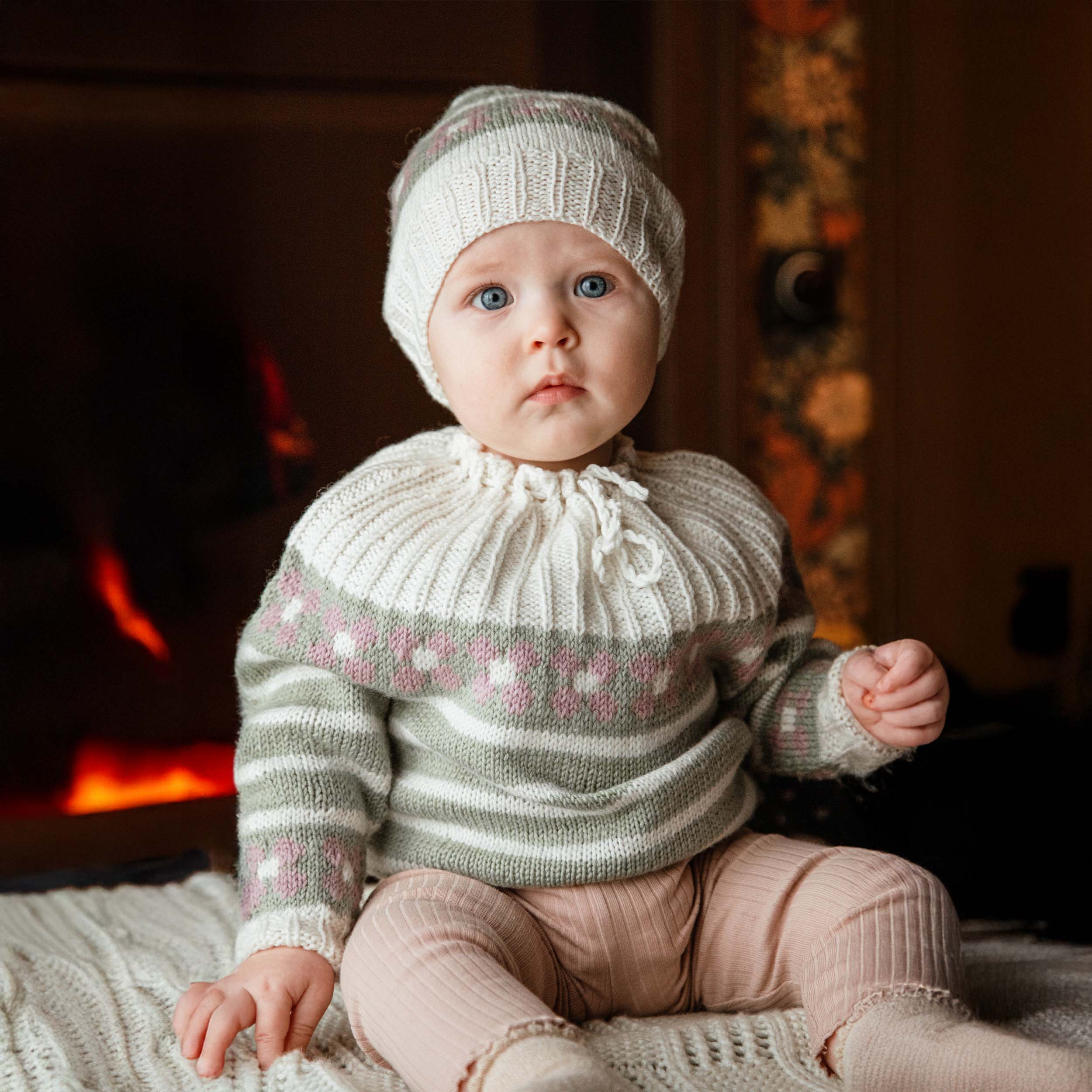 fjola_KNIT0350_newborn-set_knitting-pattern_prjonauppskrift1.jpeg
