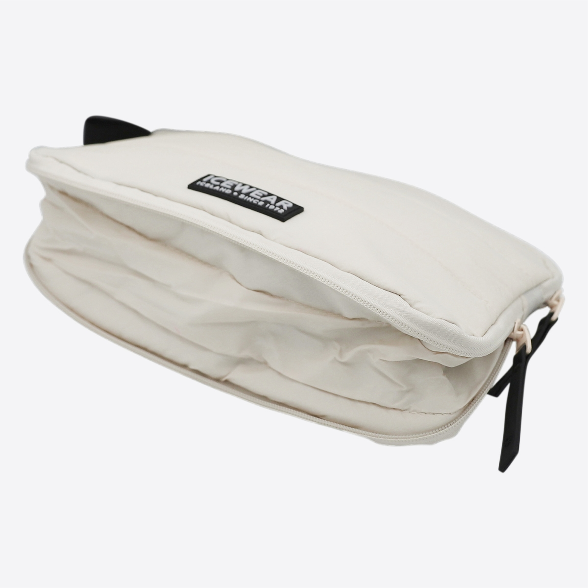 vatnagardar-white-toilet-bag-49083-3.jpeg