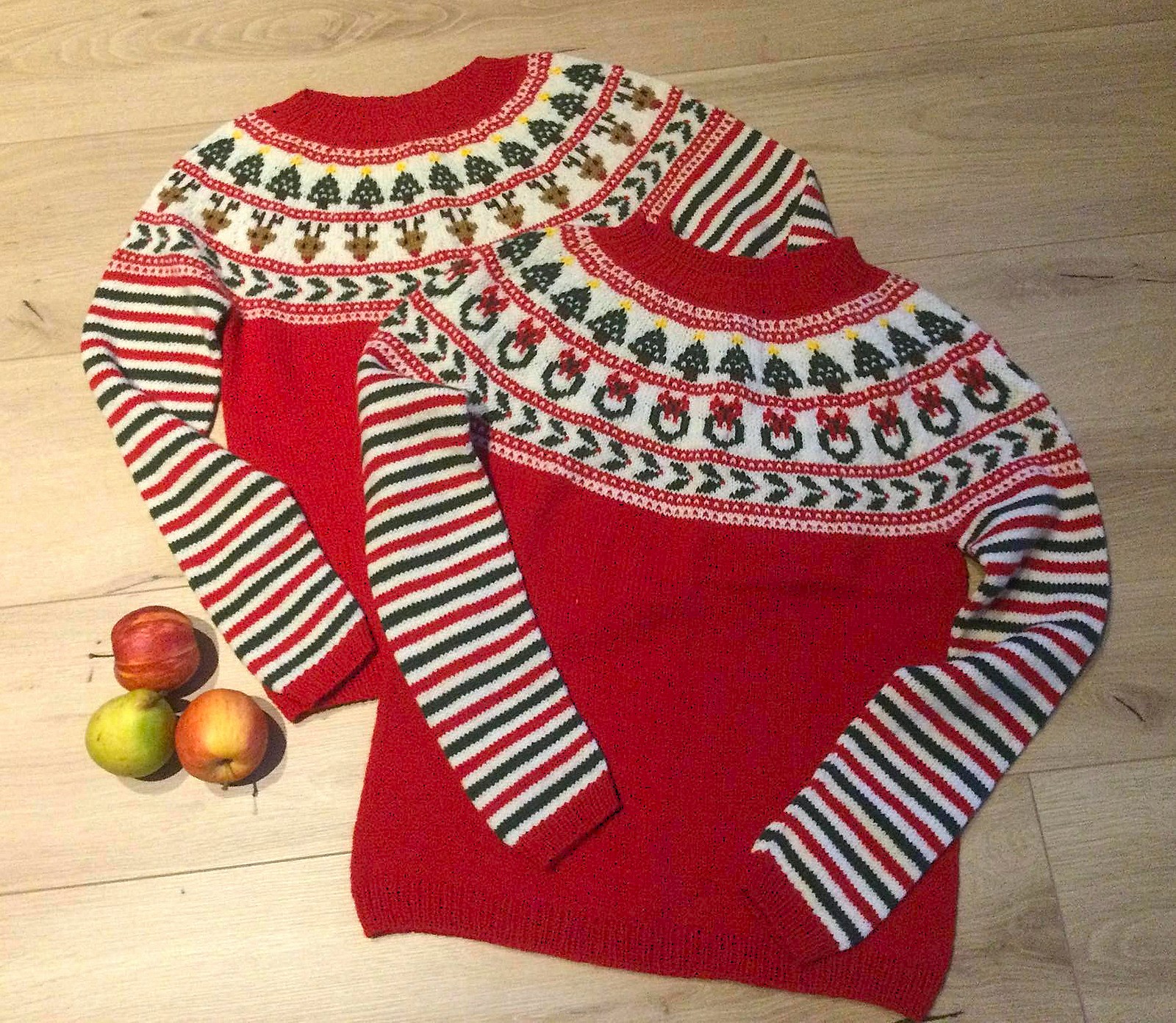 jolagledi_IV-002_adult-christmas-sweater_knitting-pattern_prjonauppskrift1.jpeg