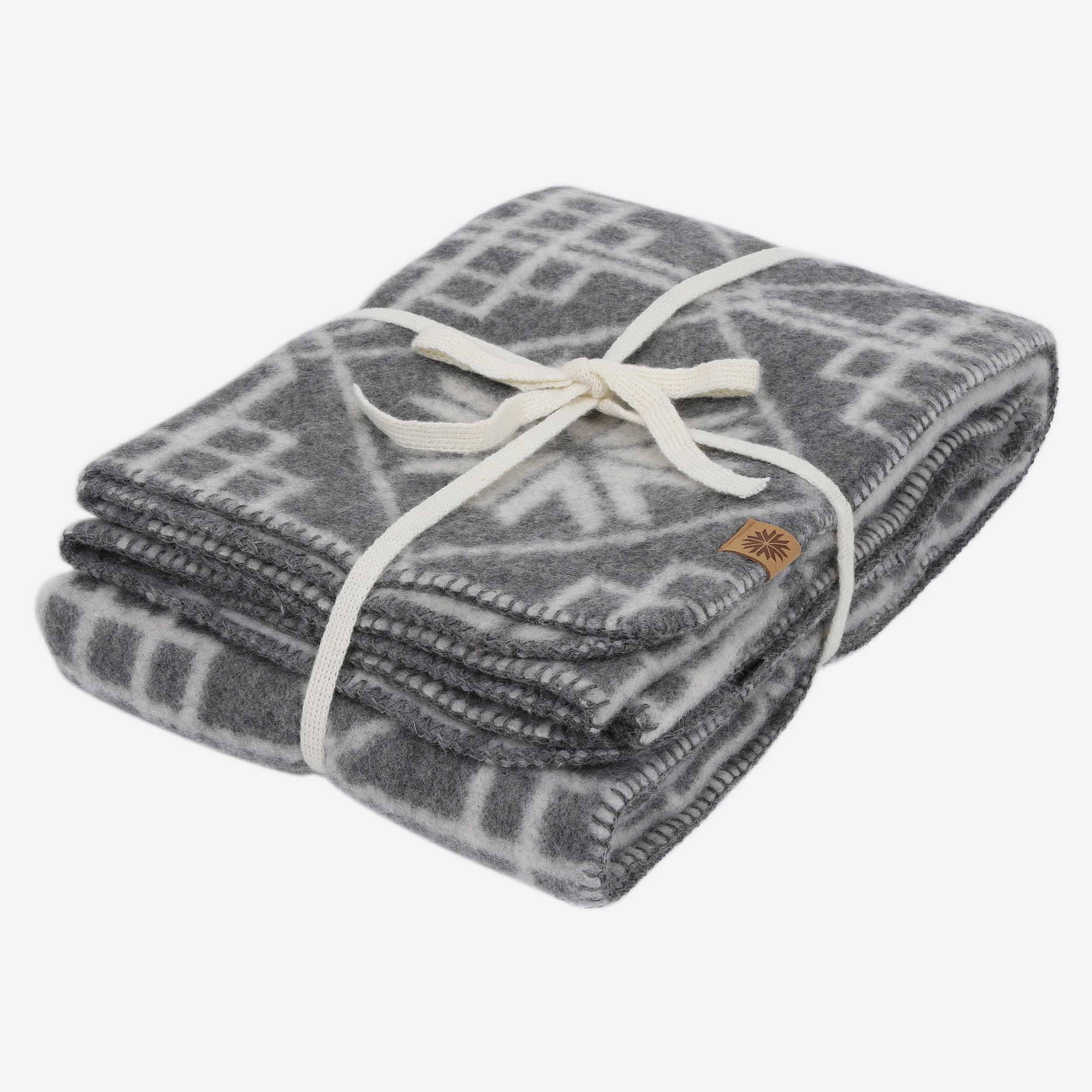 -nordic-throw-iceland-design_50.jpeg