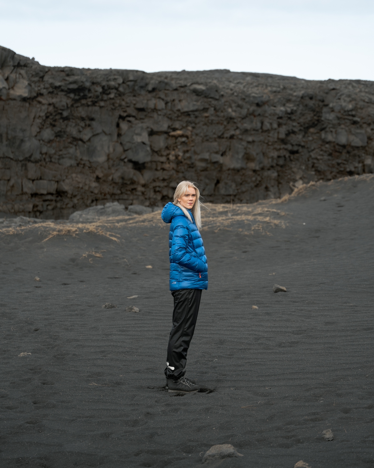 iceland-man-outdoor-clothing-blue_62.jpeg