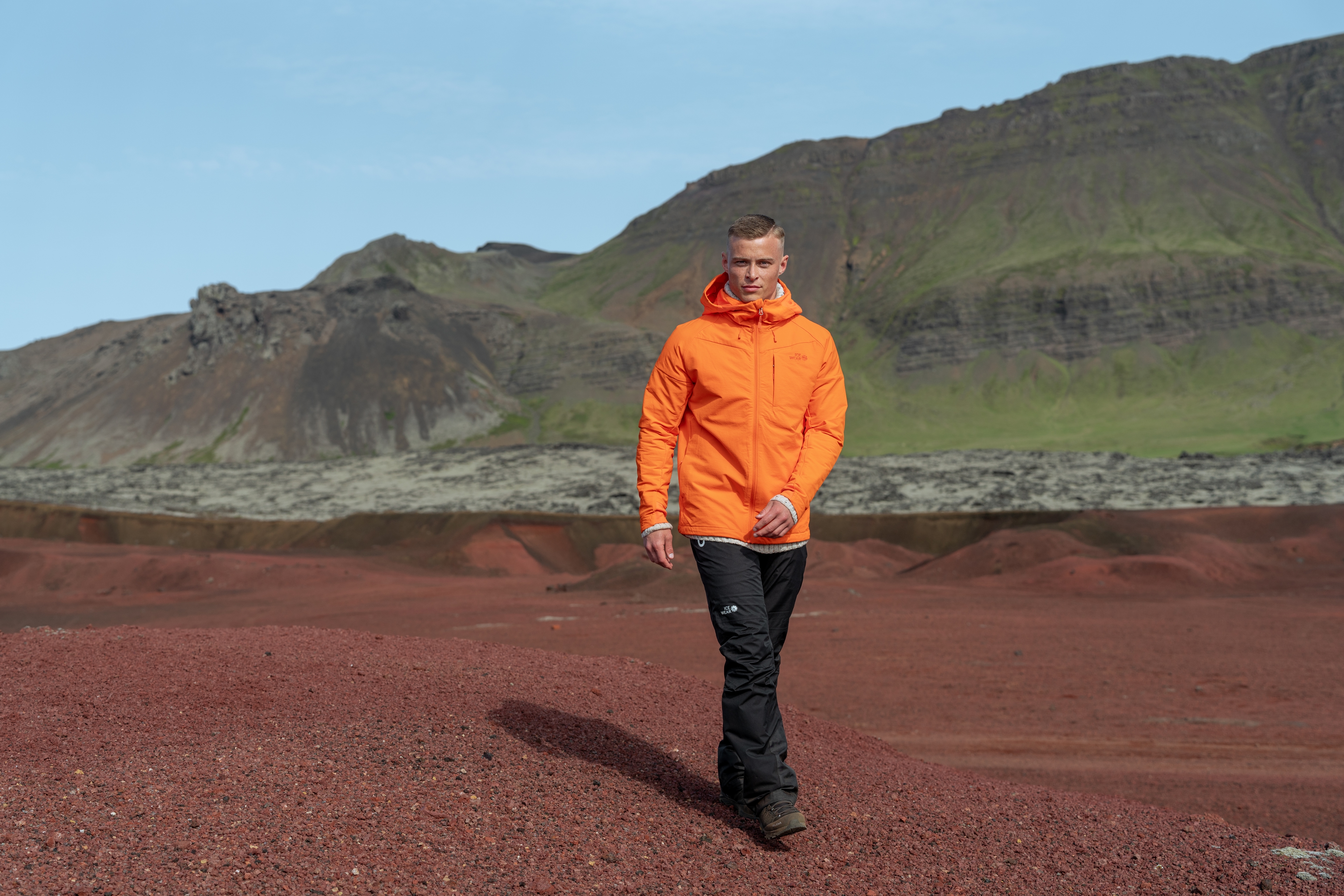 iceland-man-orange-softshell-jacket_158.jpeg
