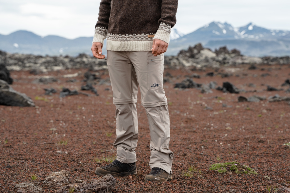 iceland-man-sheep-traditional-wool-sweater_216.jpeg