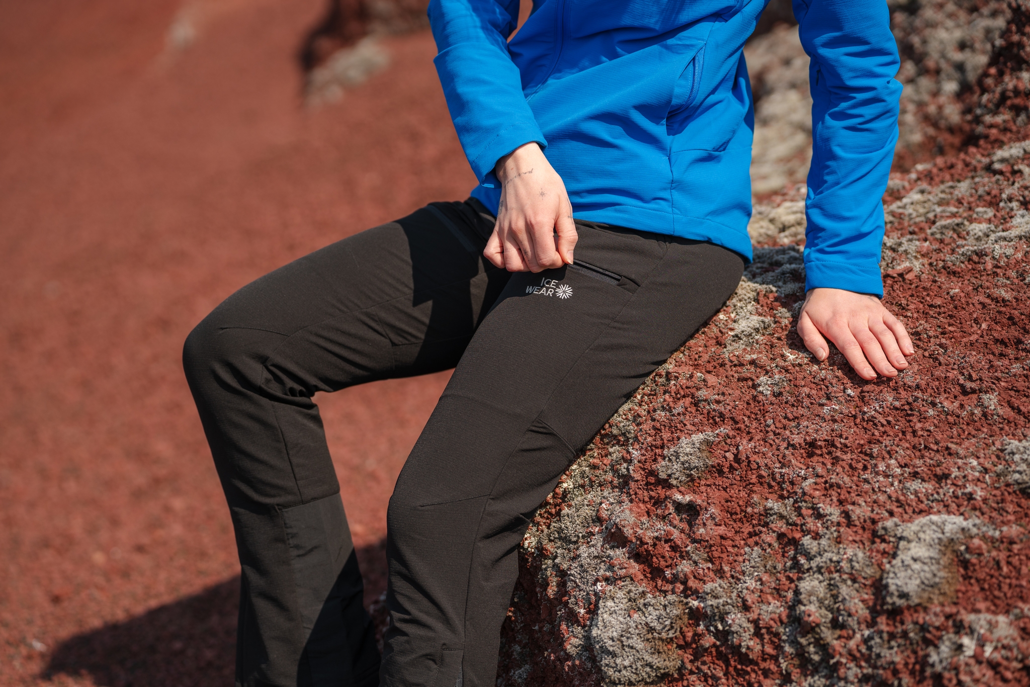 iceland-woman-black-hiking-trousers_12.jpeg