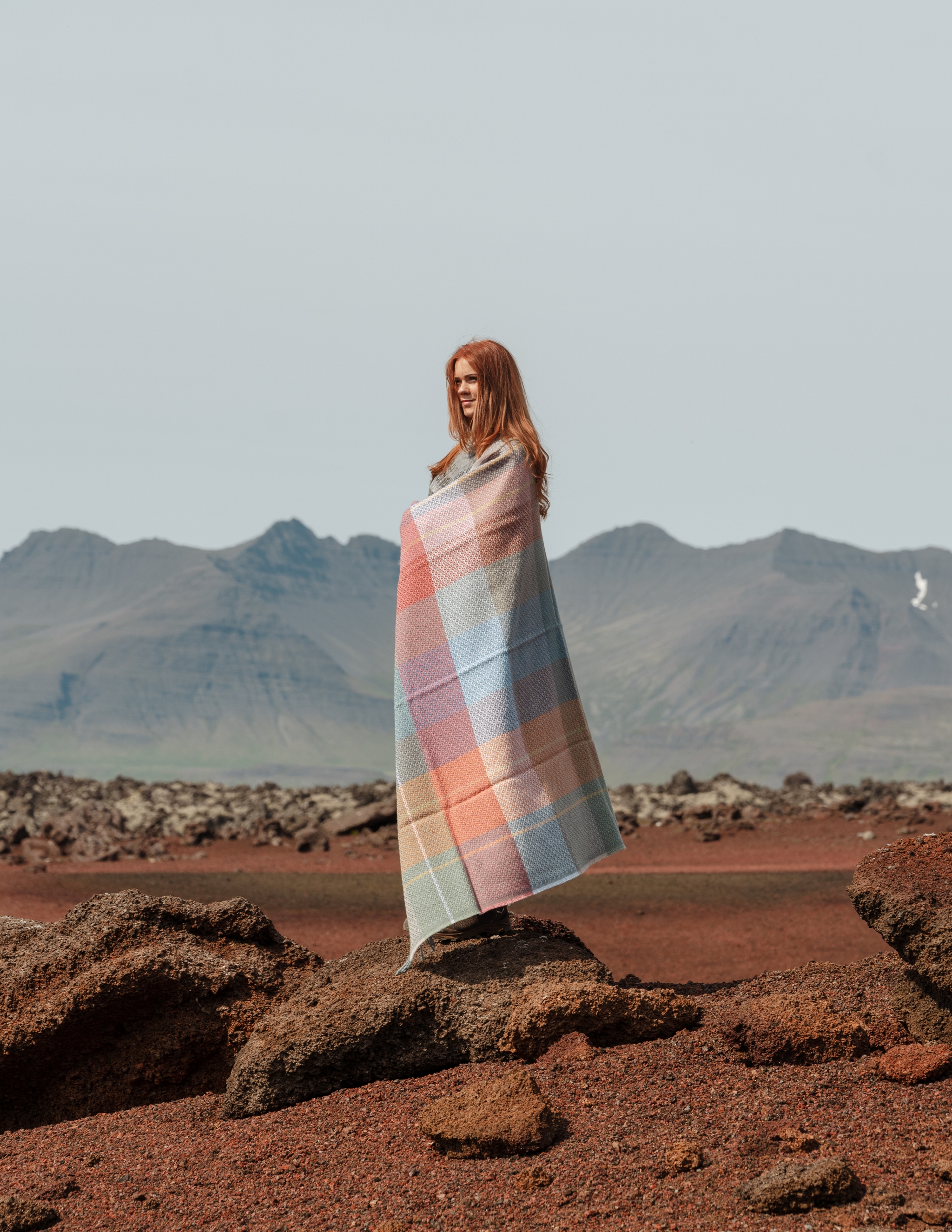 icelandwoman-wool-blanket_41.jpeg