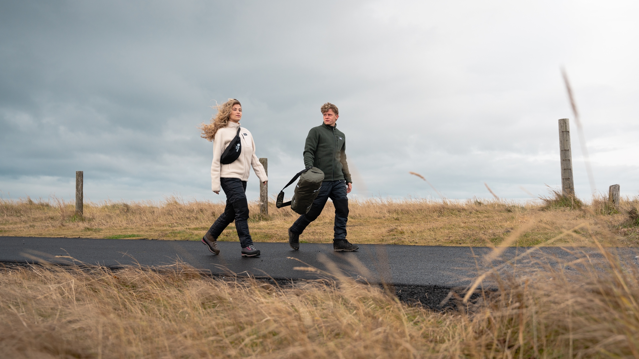 iceland-coast-fleece-sweaters-bags_25.jpeg