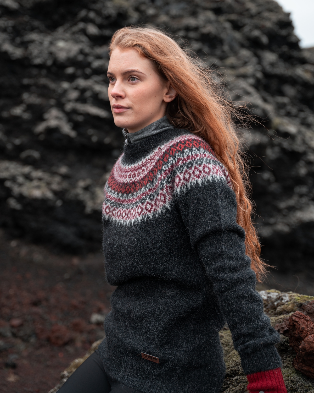 iceland-woman-tradtional-wool-sweaters-44.jpeg