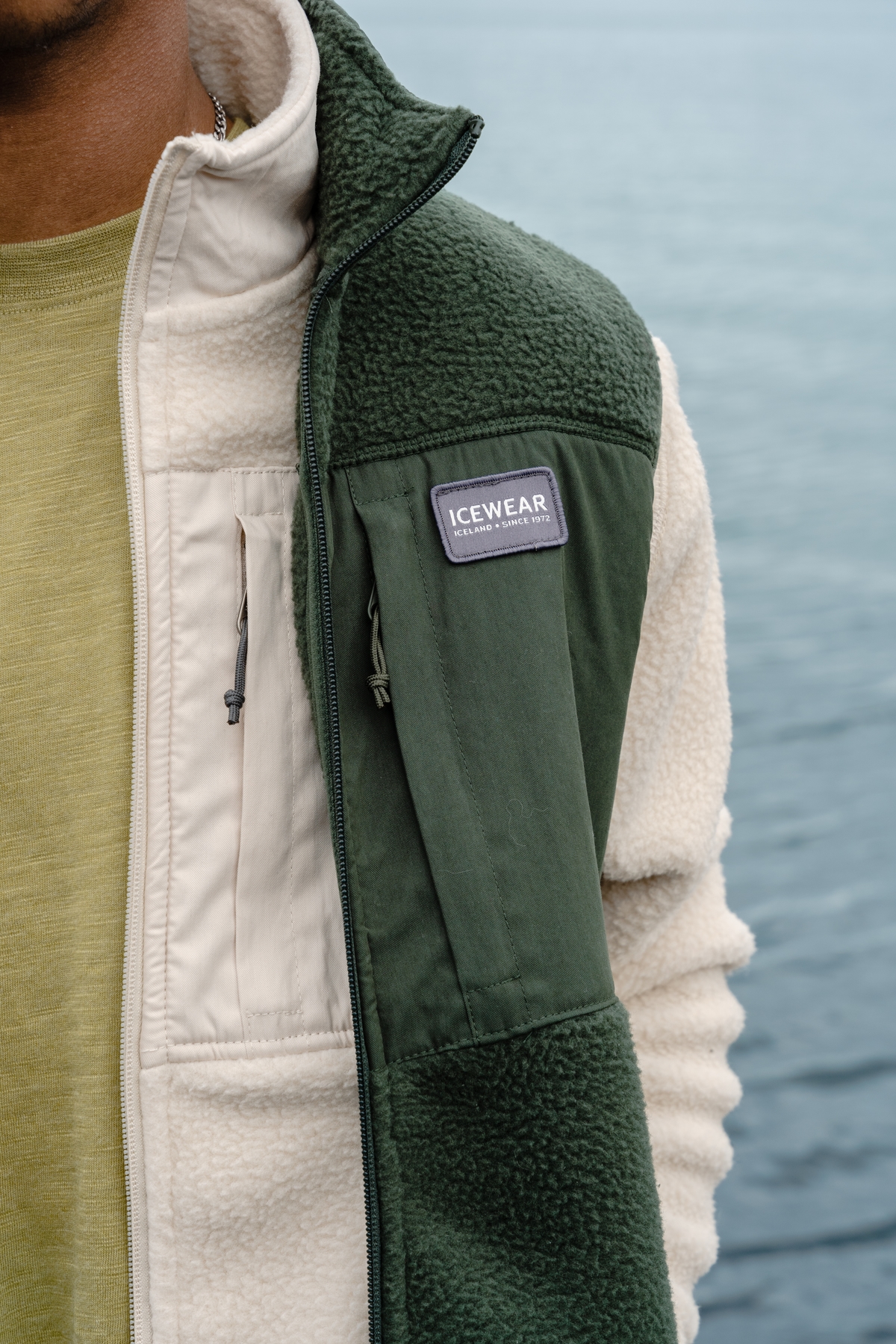iceland-lake-man-fleece-sweater-31.jpeg