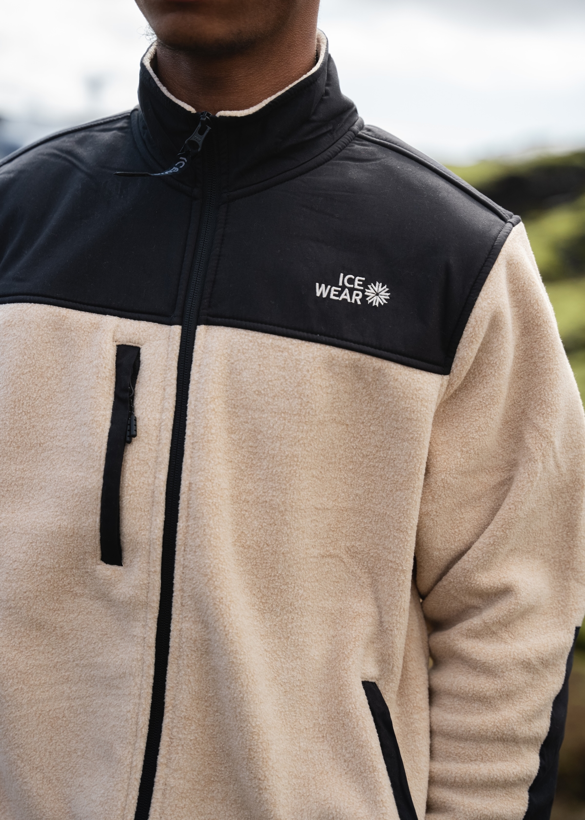 iceland-man-fleece-sweater_78.jpeg