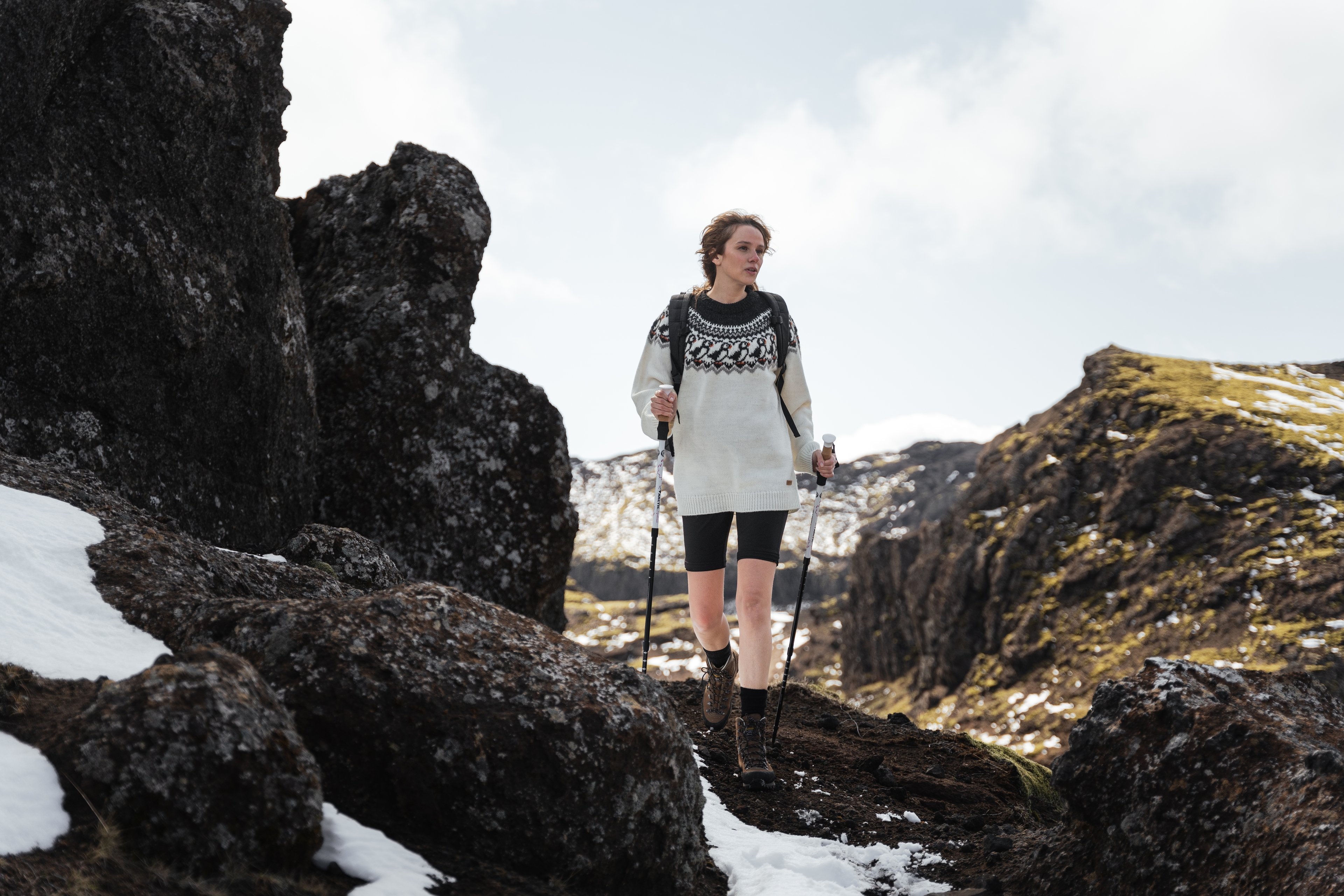 iceland-woman-wool-sweater_109-hiking.jpeg