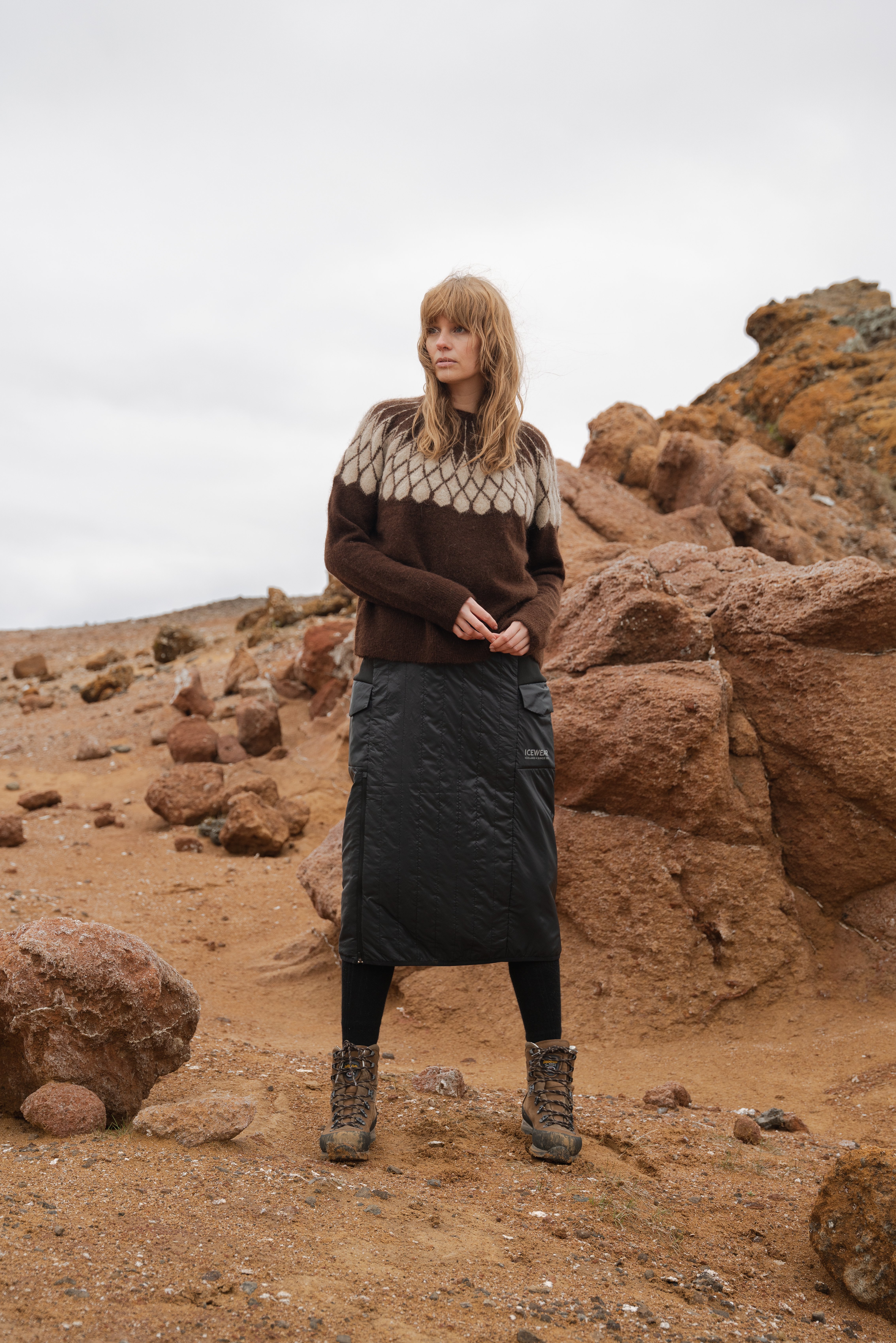 iceland-woman-wool-sweater_32.jpeg