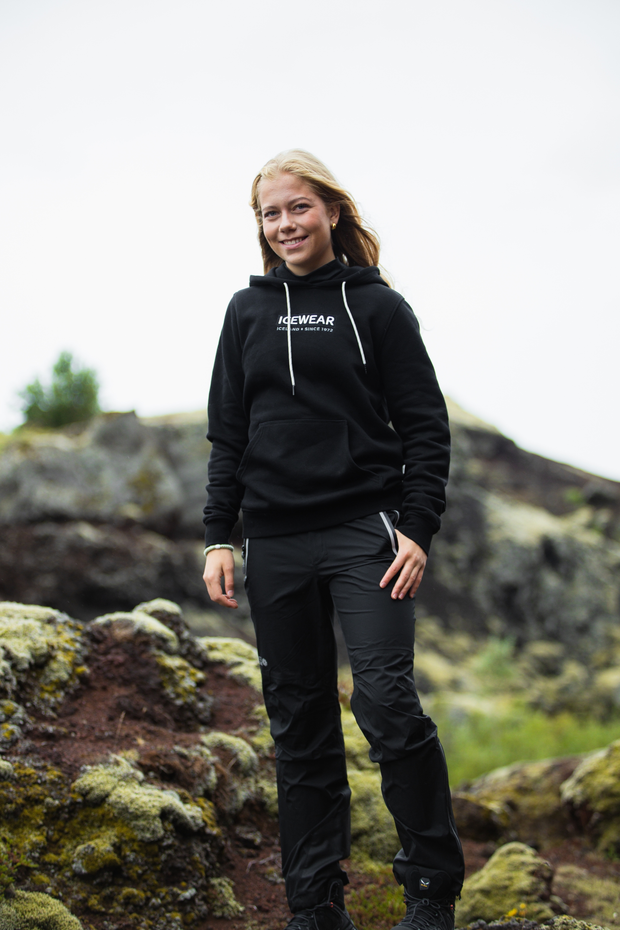 woman-hoodie-pants-black-5.jpeg