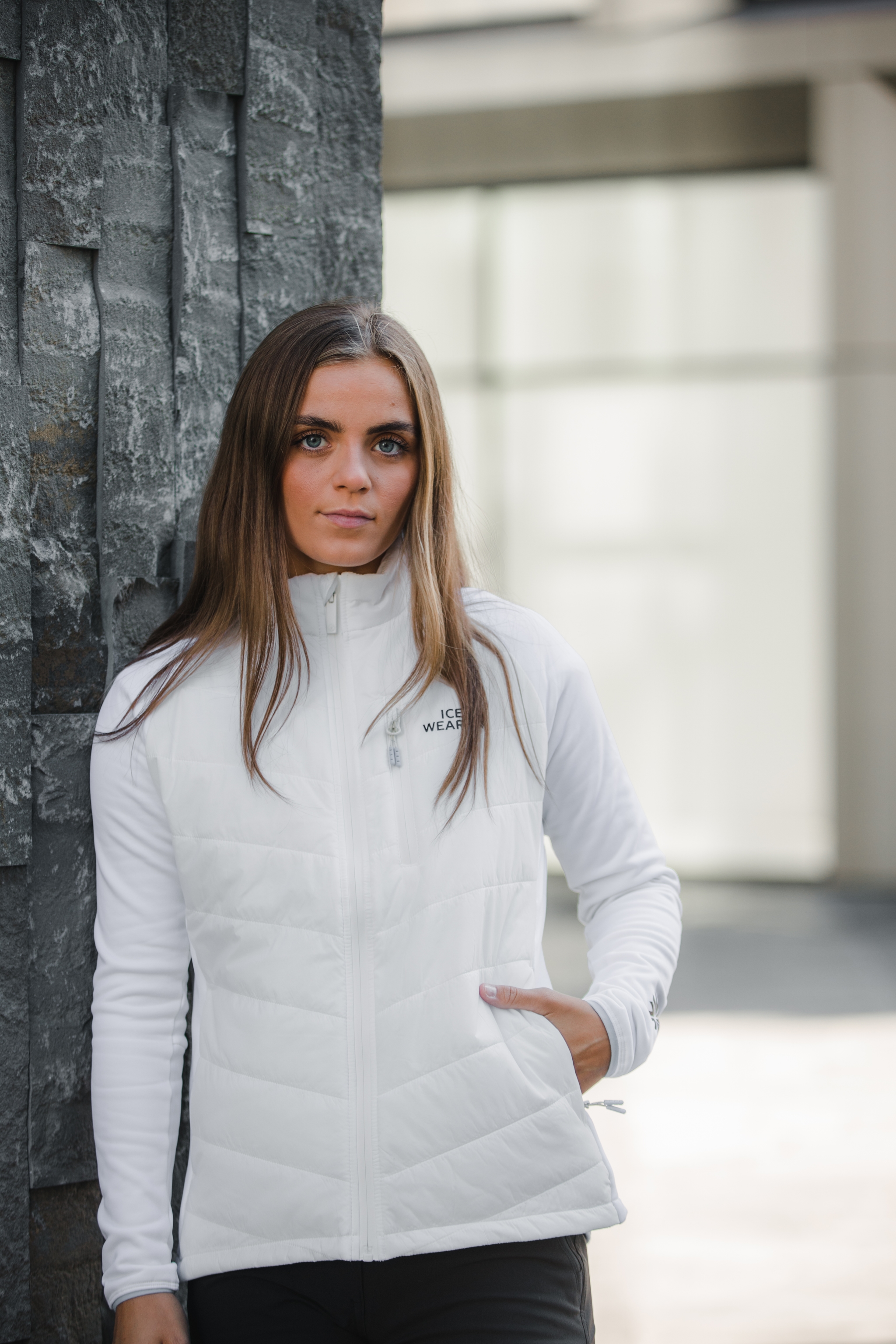 woman-white-hybrid-jacket.jpeg