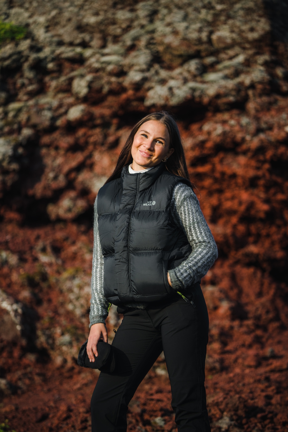 woman-shoe-vest-sweater-2.jpeg
