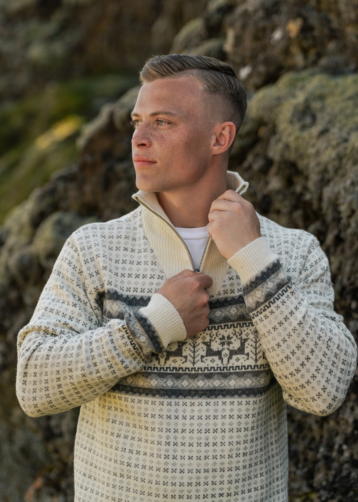 summer-outdoor-iceland-wool-man00011.jpeg