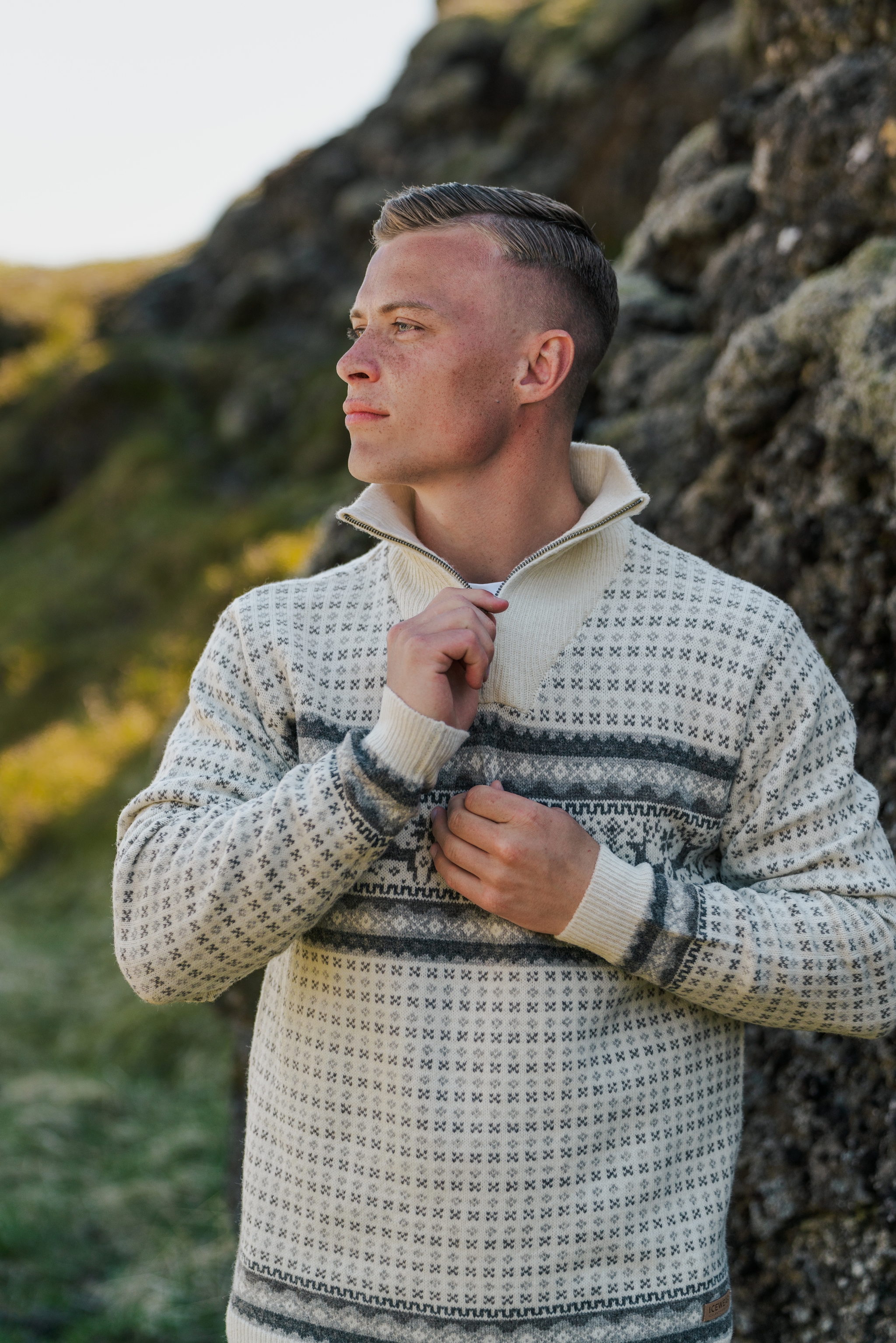 summer-outdoor-iceland-wool-man00012.jpeg
