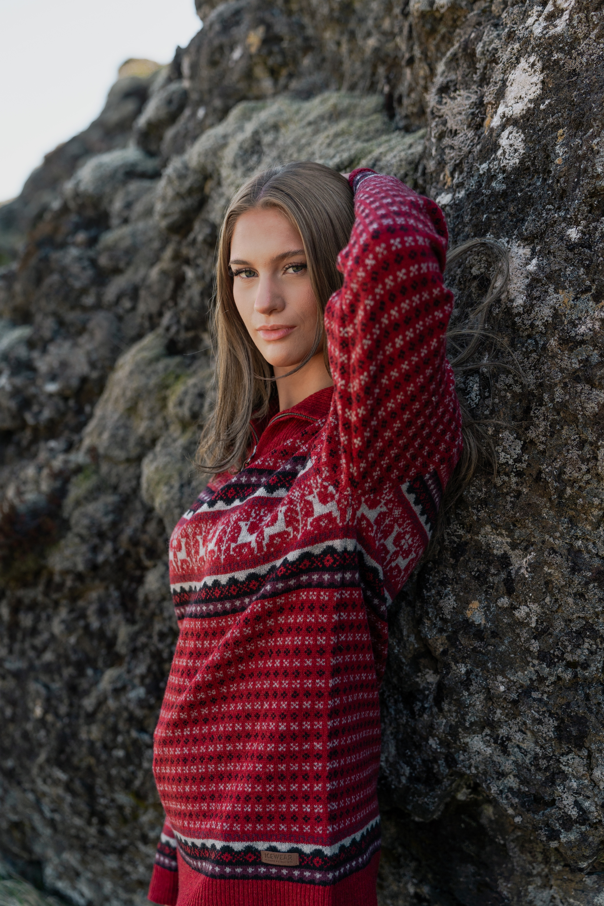 summer-outdoor-iceland-wool-woman00092.jpeg