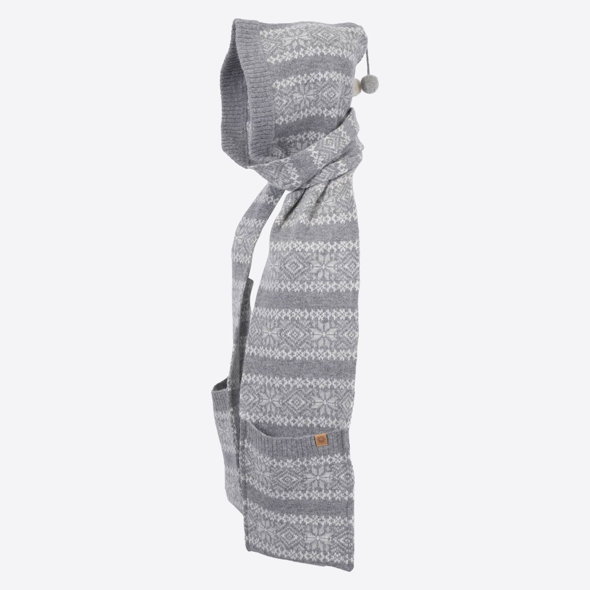 Papey scarf with hood