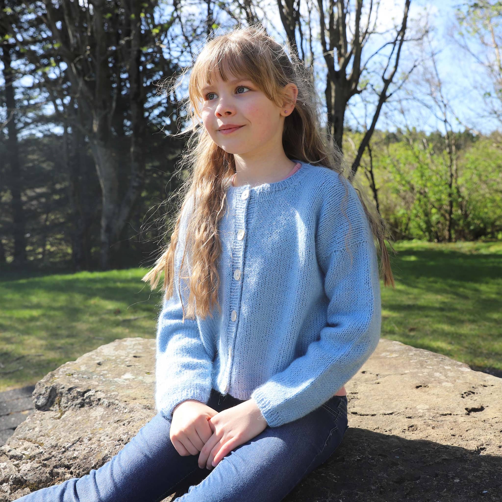 Tína buttoned kids sweater knitting pattern