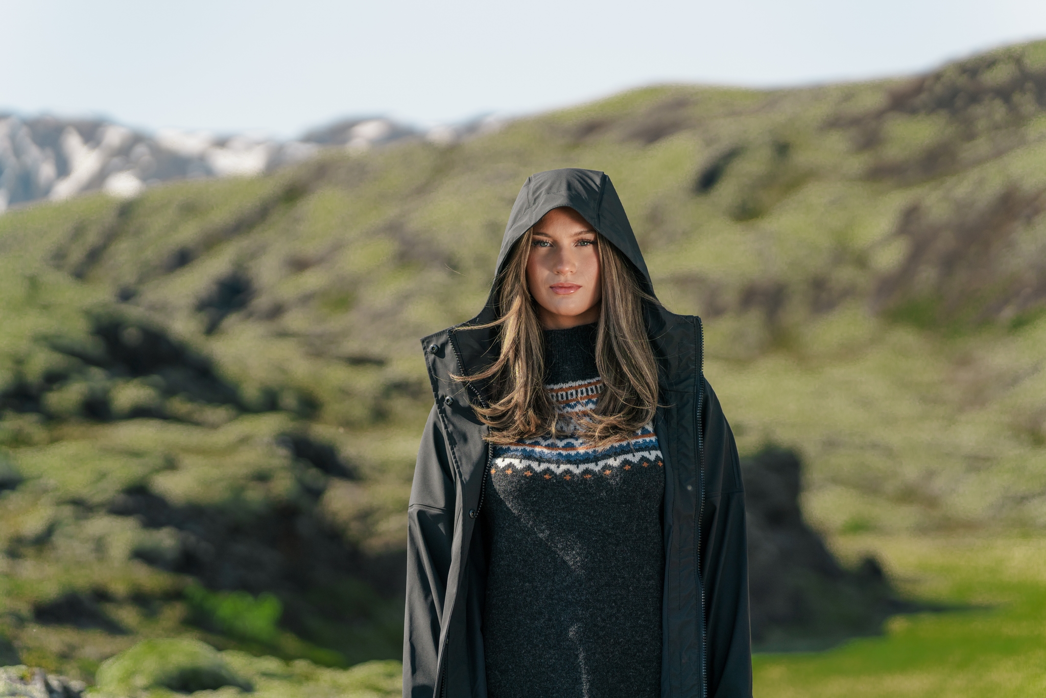 summer-outdoor-iceland-wool-woman00049.jpeg