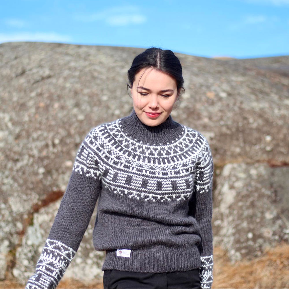 inuk_lsc-006_womens-sweater_knitting-pattern_prjonauppskrift1.jpeg